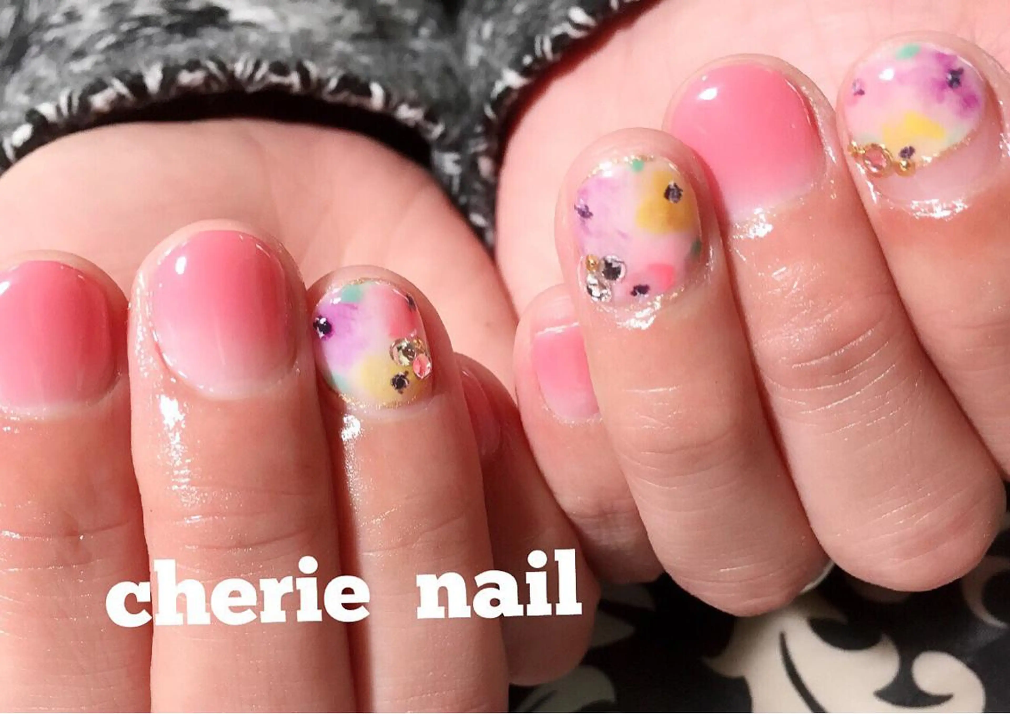 ネイル アートネイル cherie nail所属・馬場 鮎のエステ・リラクイメージ