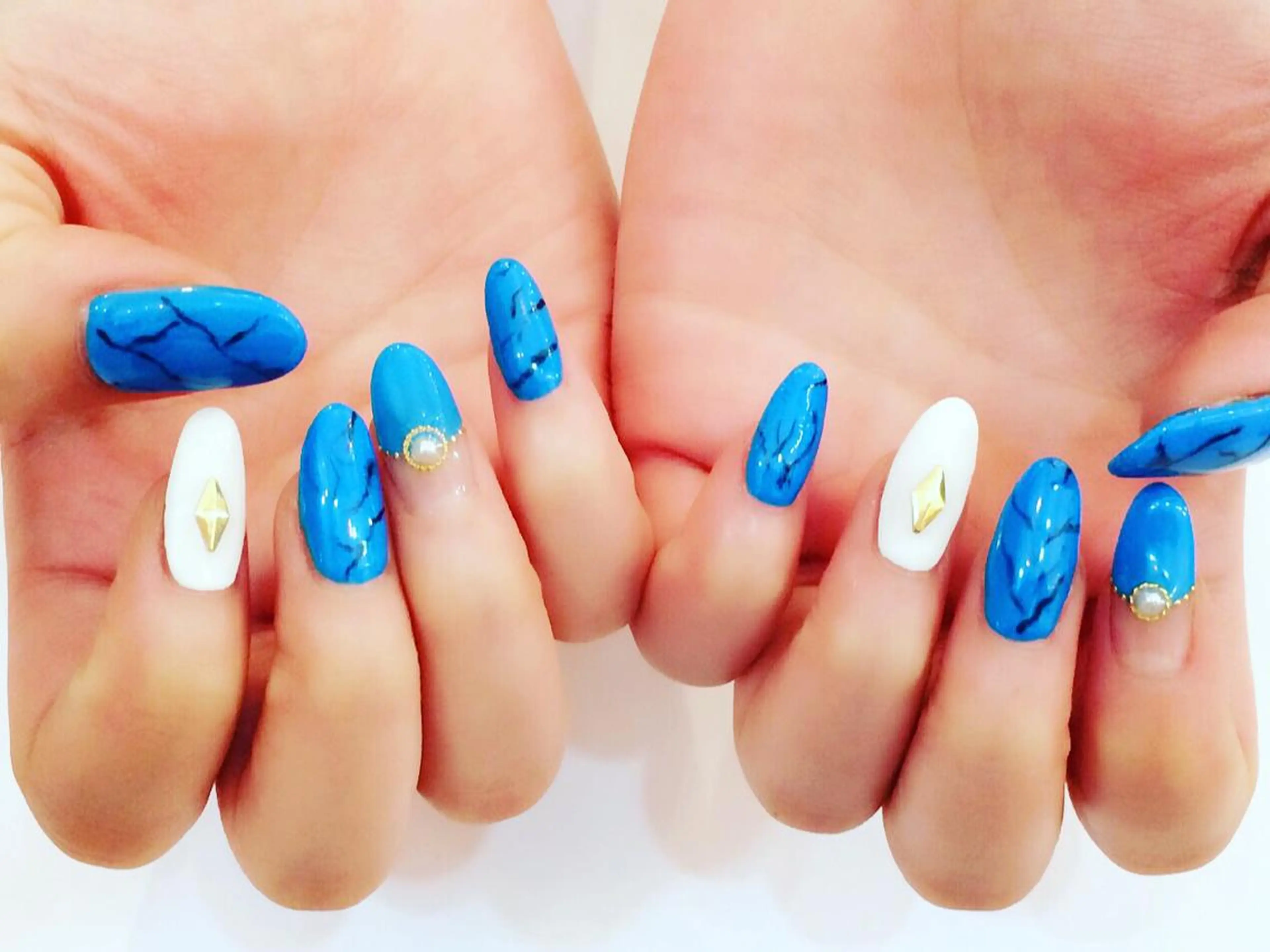 ロング カラー パーマ ヘアアレンジ メンズ キッズ ネイル マツエク・マツパ 学生（メンズ向け） 付け放題 学生 アートネイル フットネイル NAILSGOGO shibuyaのネイルデザイン