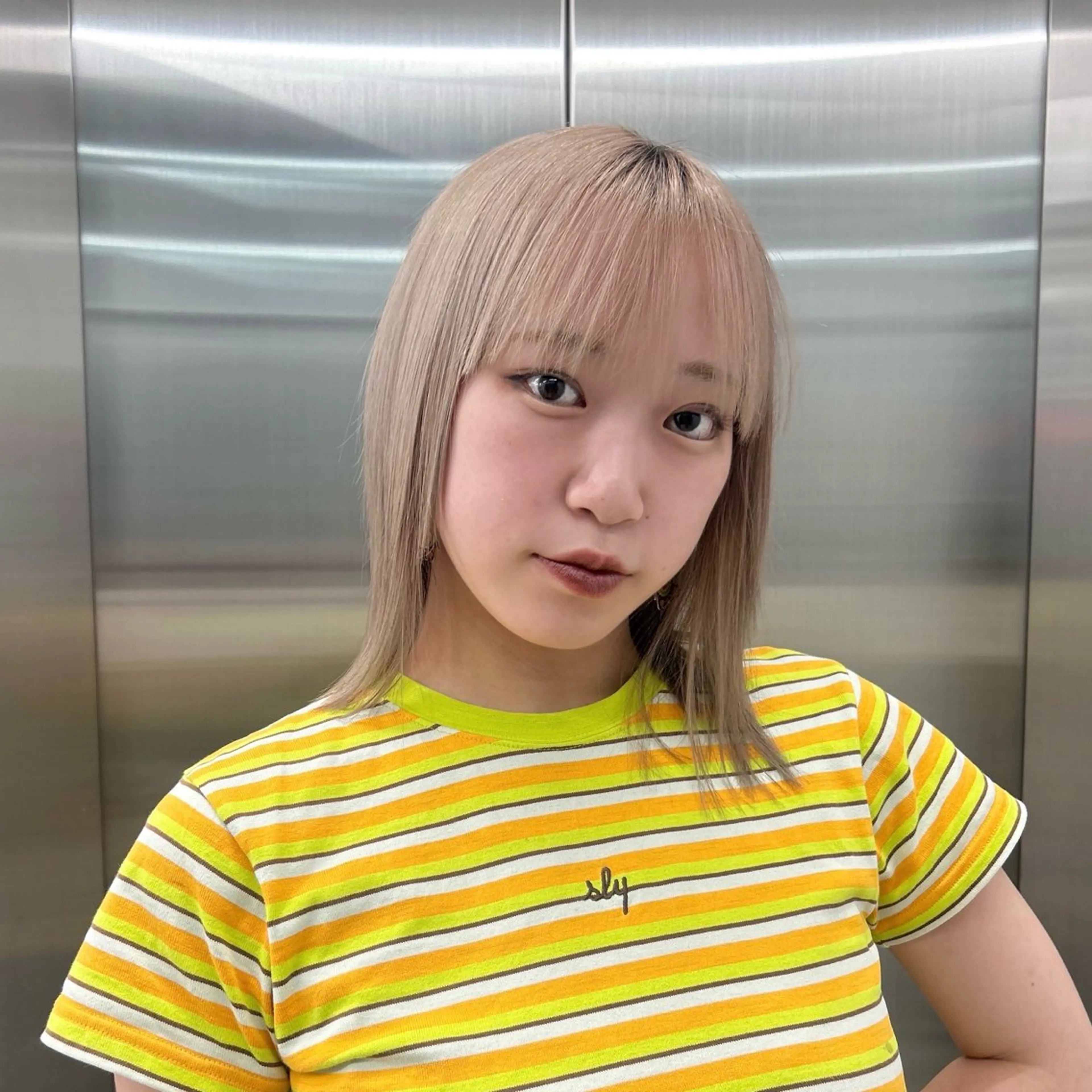 ミディアム カラー ベージュカラー ブリーチ ❣️星野のあ❣️ 優しいダブルブリーチのヘアスタイル