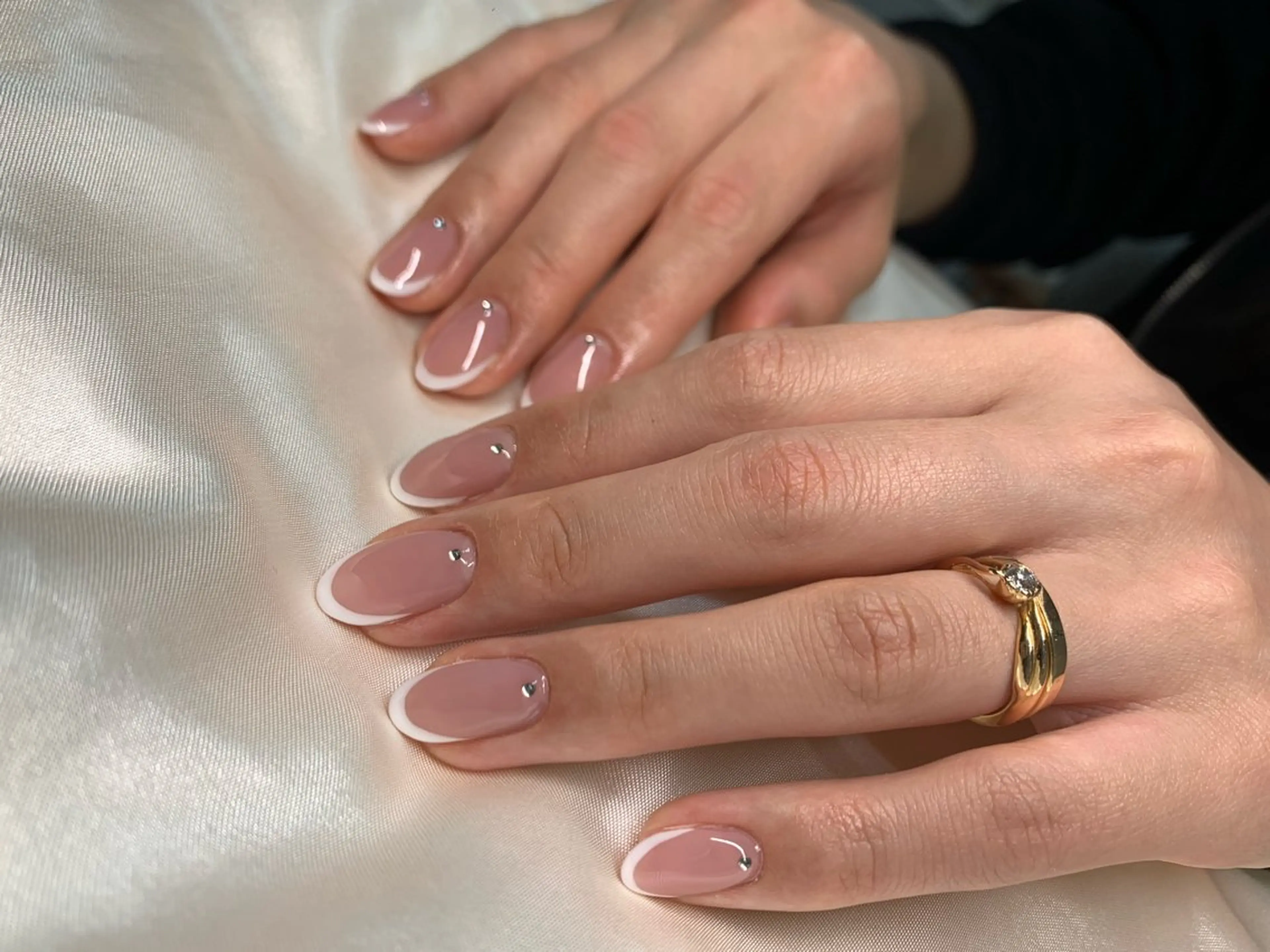 ネイル フレンチネイル ハンドネイル ANA.CHUO NAILSのネイルデザイン