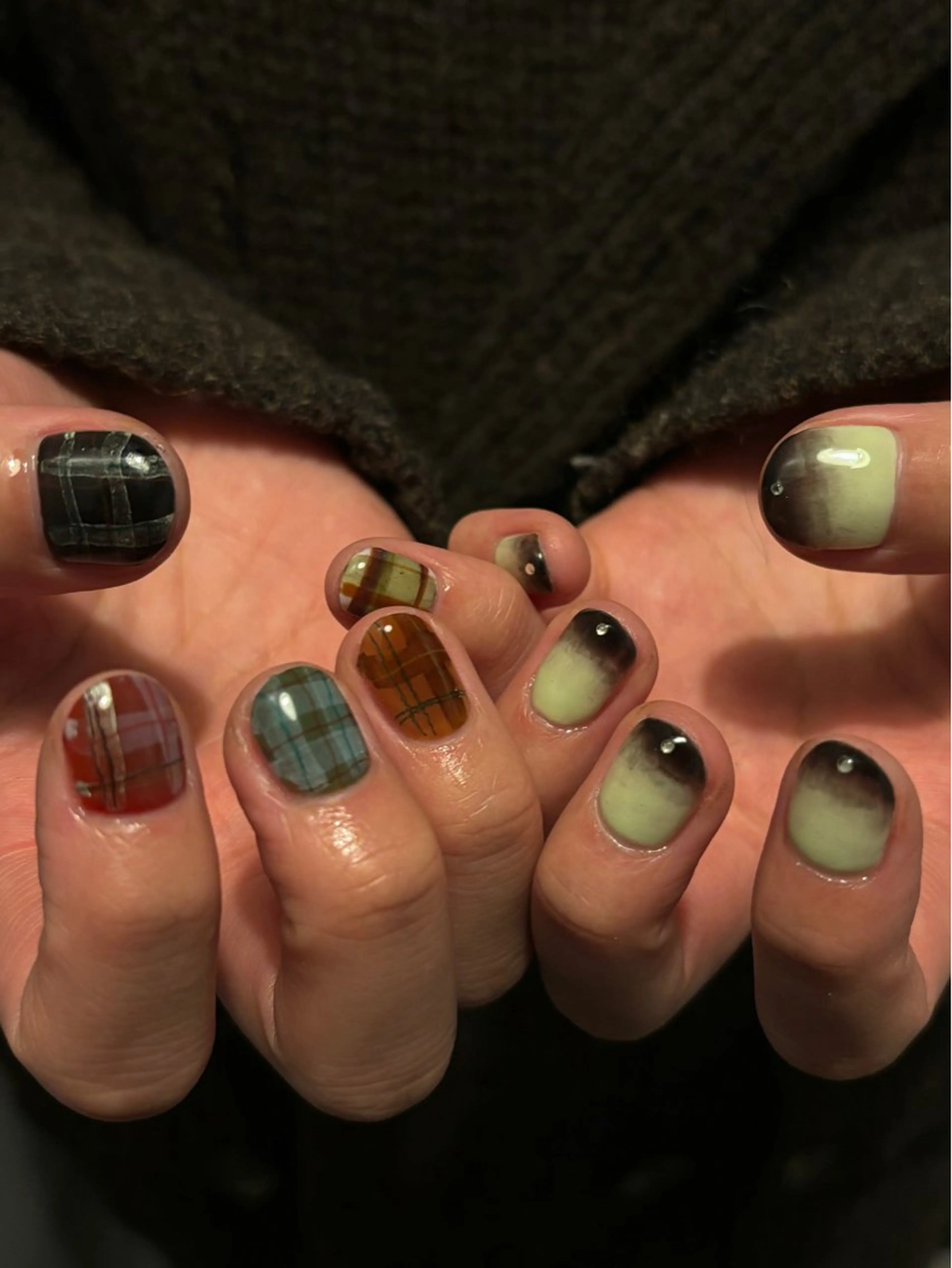 ネイル ハンドネイル sister  mohawk所属・chika ／ nailのネイルデザイン