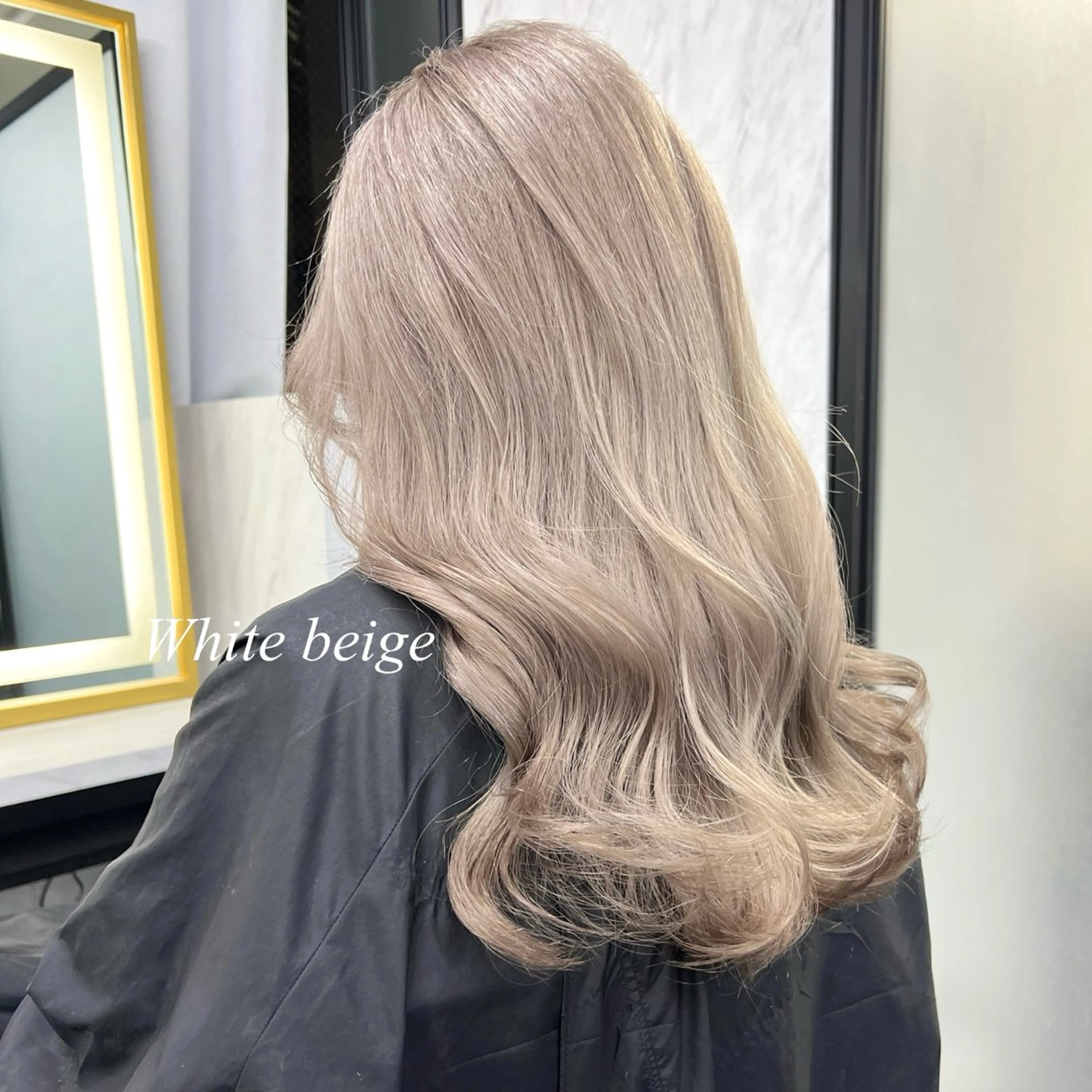 ロング カラー シールエクステ ハイトーンカラー エクステ ヘアカラー トリートメント シールエクステ特化 ハイトーン、NANAのヘアスタイル