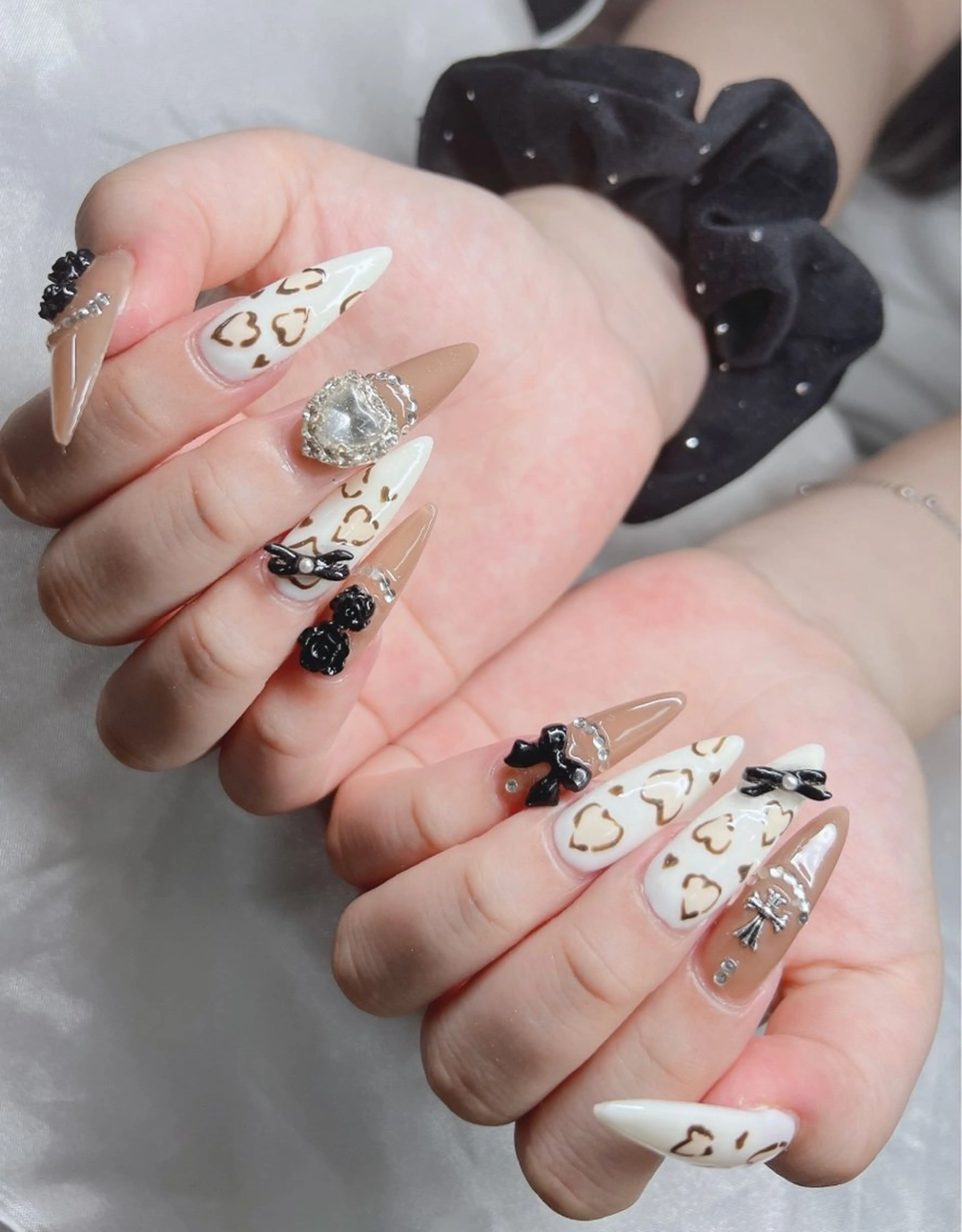 ネイル 長さ出し グラデーション キラキラネイル マグネットネイル ニュアンスネイル ハンドネイル Lee Nails チップ長さだし専門店のネイルデザイン