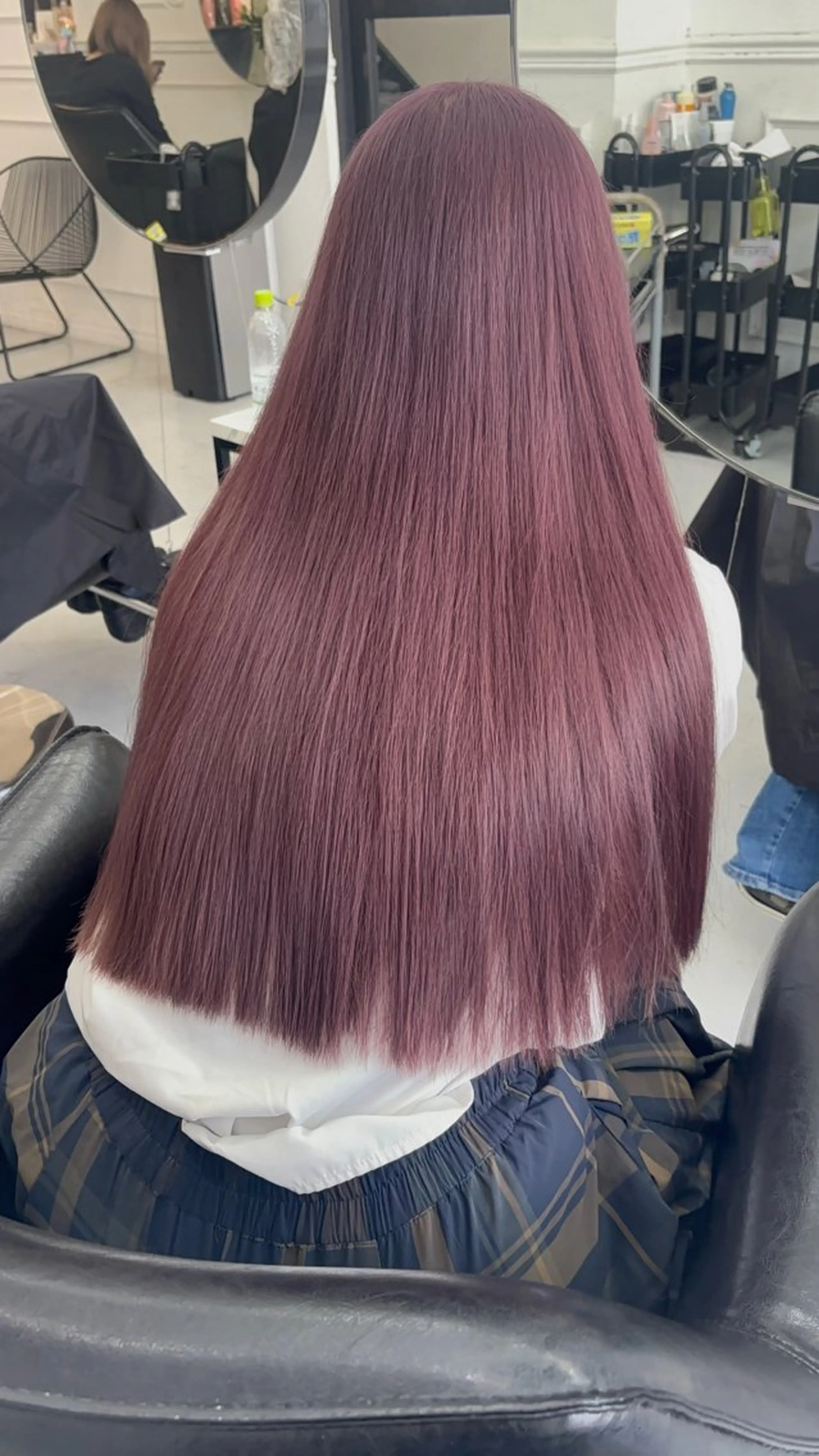 ロング ピンクラベンダー ヘアカラー MaisonHALU さくらのヘアスタイル