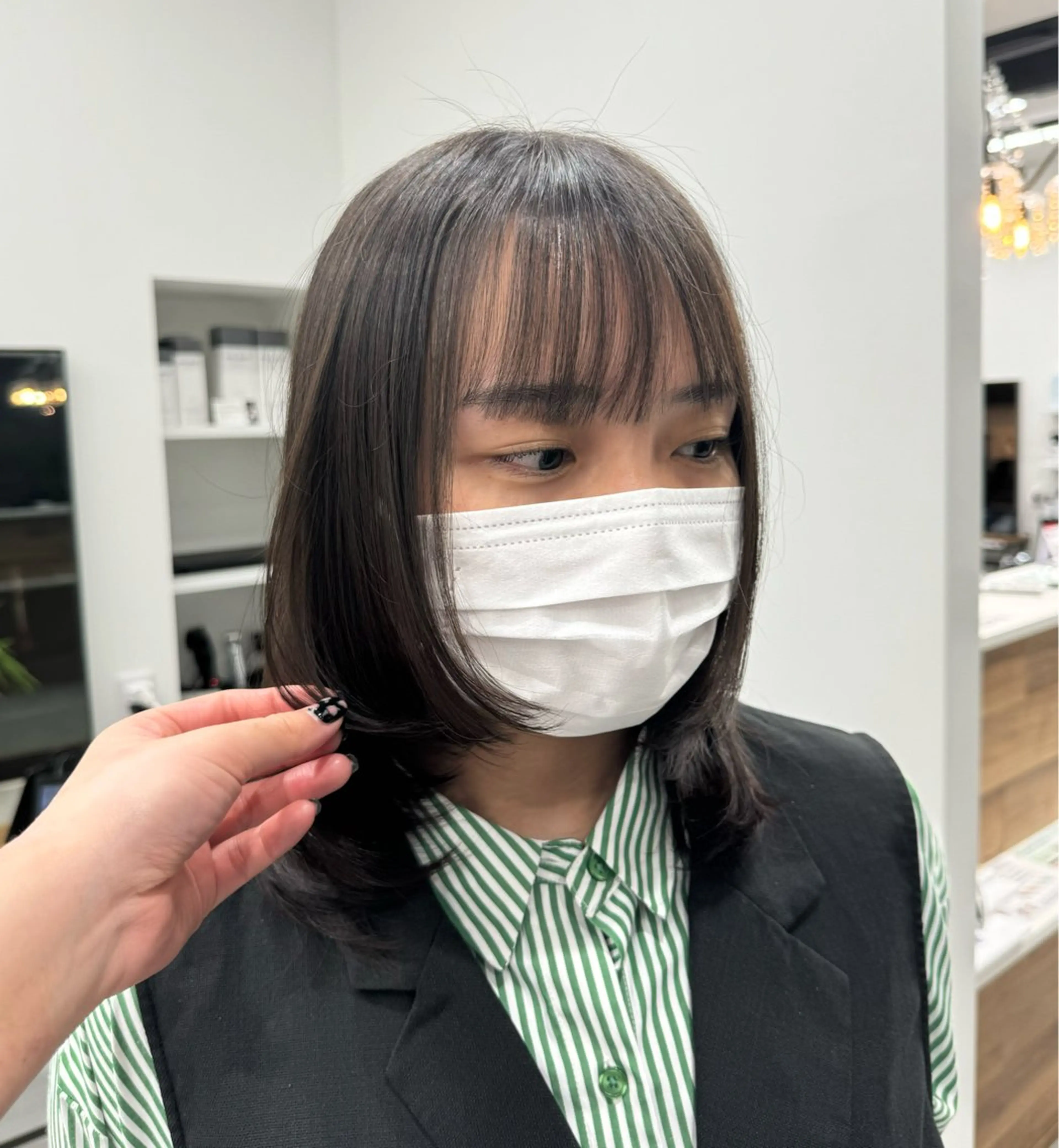 ミディアム ミディアムレイヤー レイヤーカット 𝘀𝗮𝗲/柏の葉 / パーマモデルのヘアスタイル