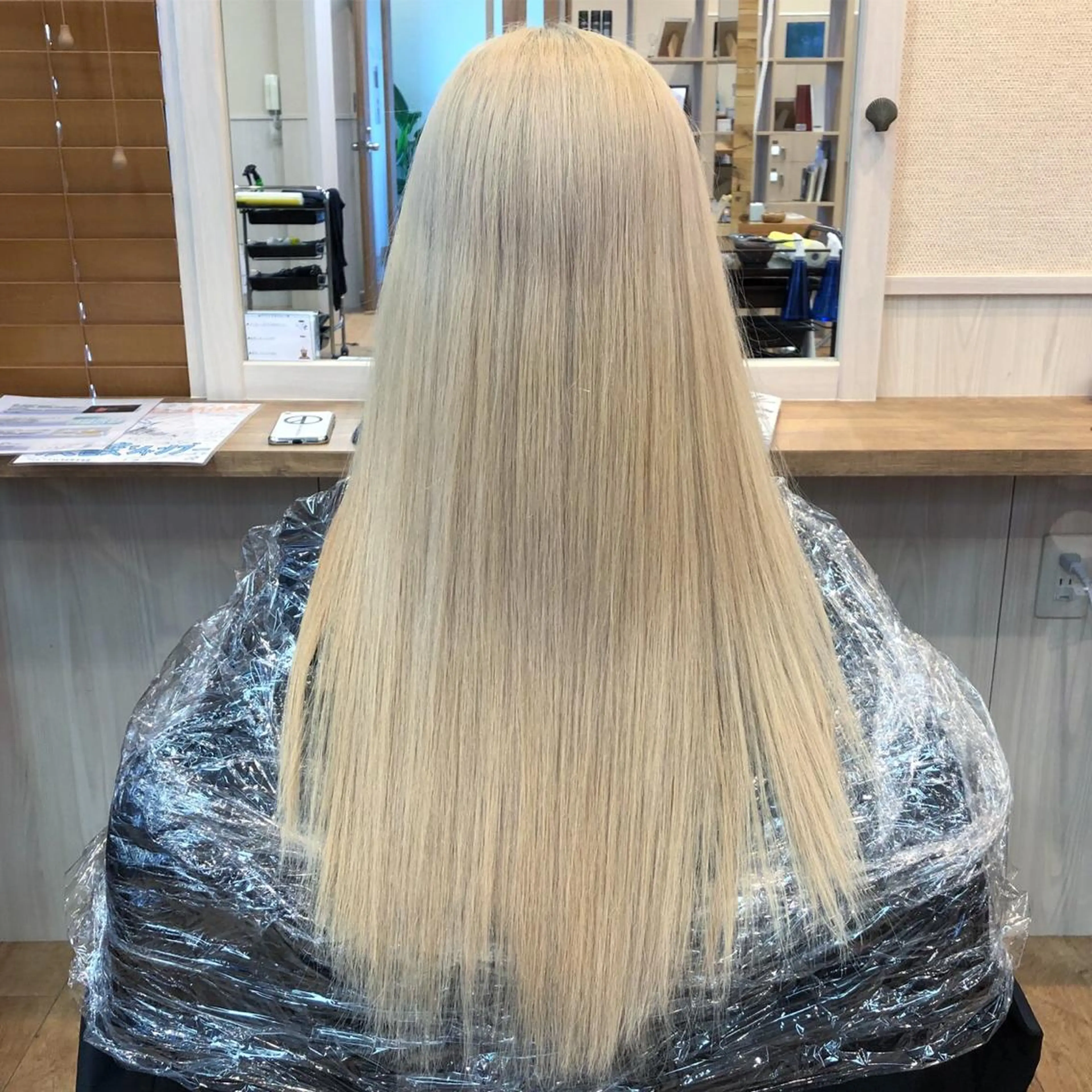 ロング カラー ブリーチ ブロンド 無料カットモデル募集 BLINK京橋店のヘアスタイル