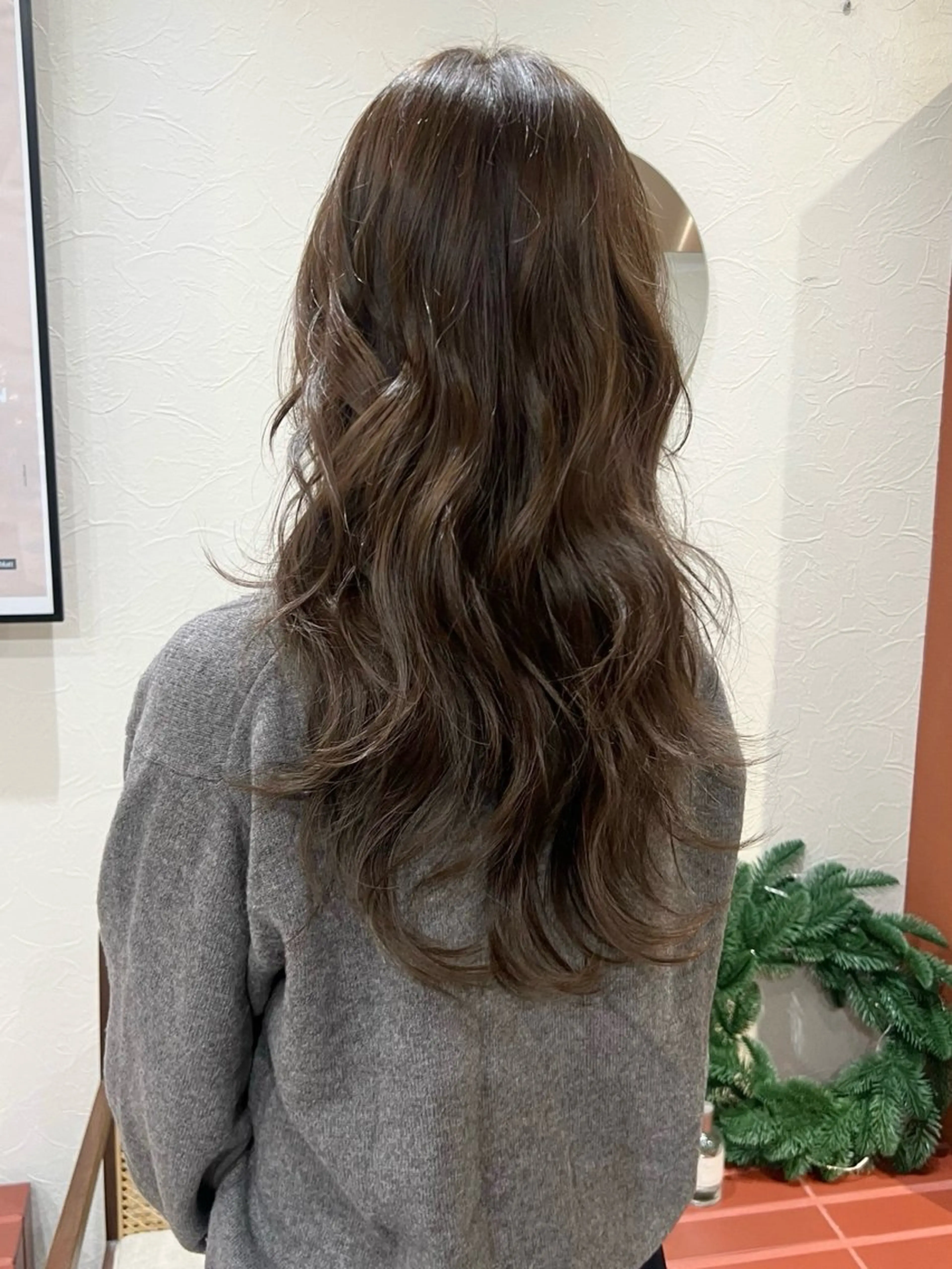 ロング カラー ロングレイヤー ベージュカラー オリーブベージュ オリーブカラー ハッシュカット ヘアカラー Kasumi /伏見 /髪質改善/ロングのヘアスタイル