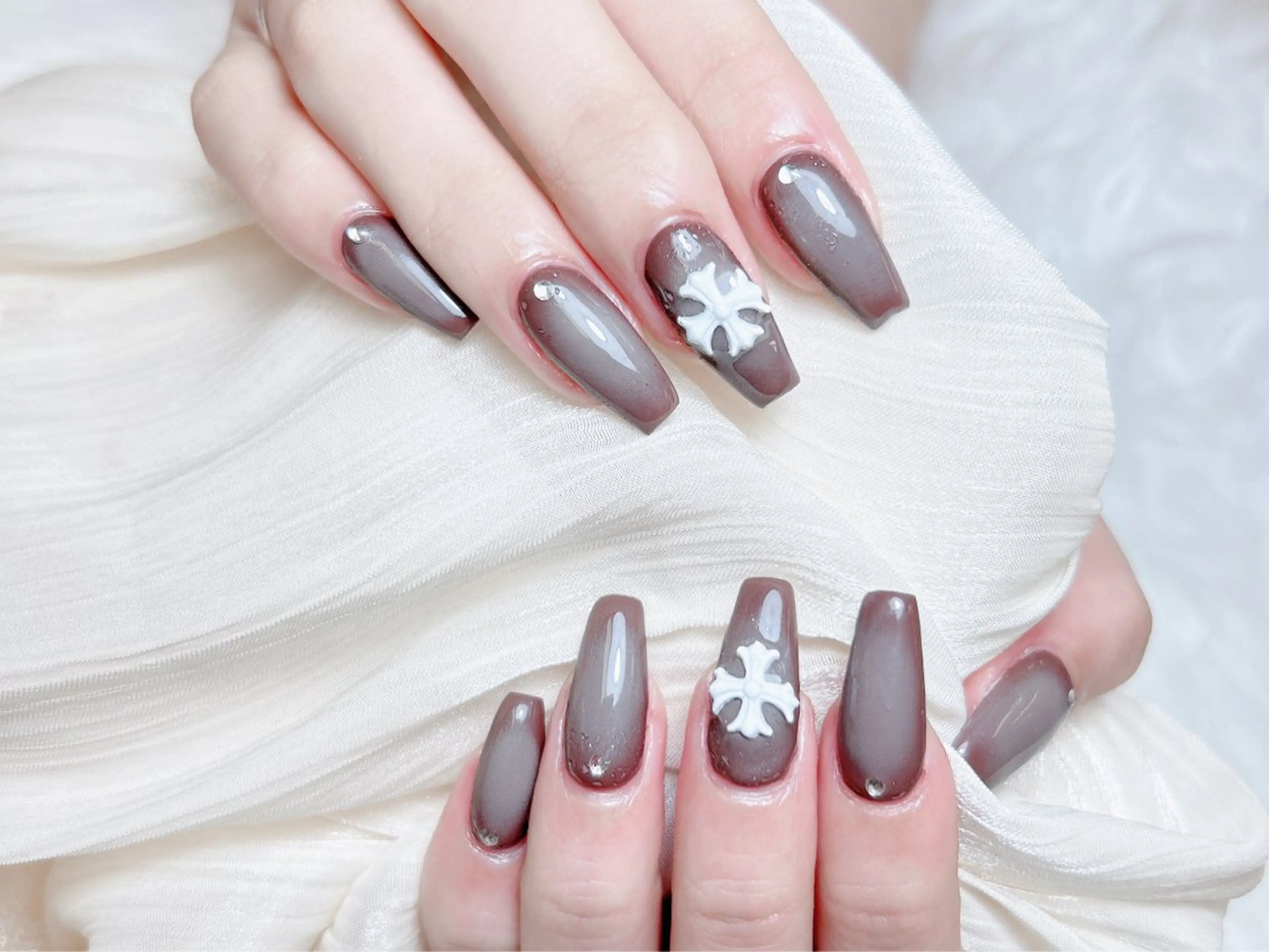 ネイル ハンドネイル M🌷nail 長さだし専門店のネイルデザイン