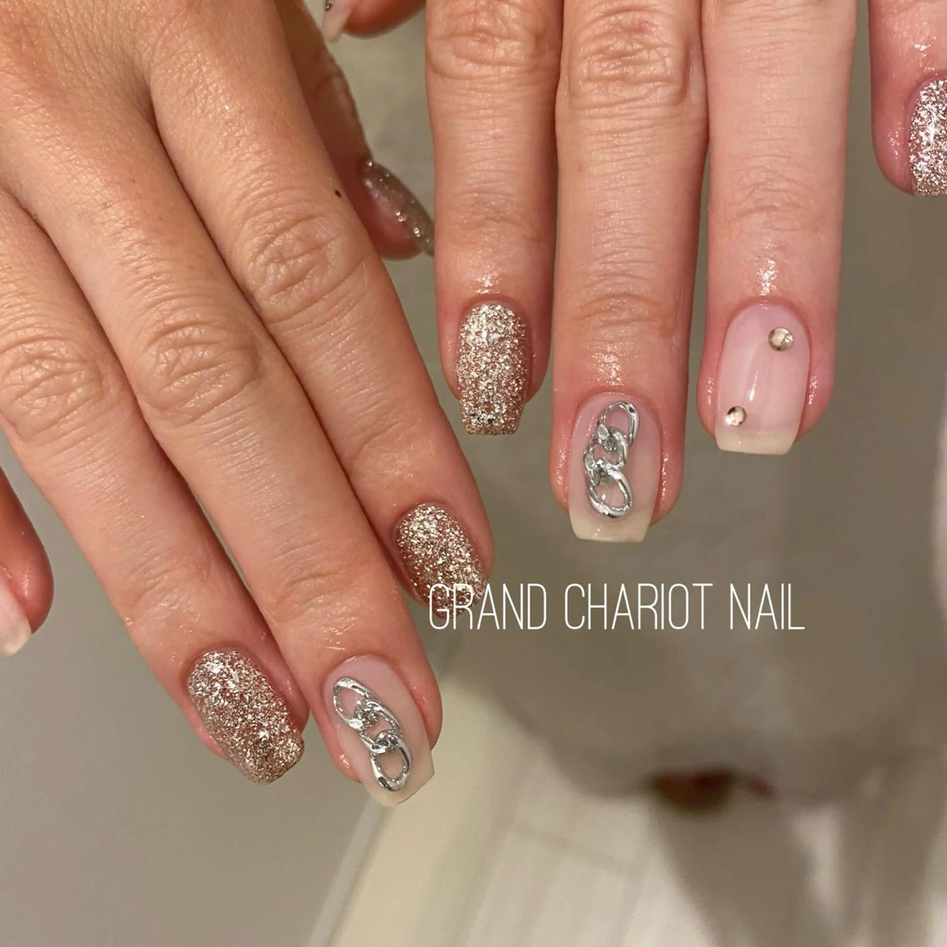 ネイル NORA nail UMEDAのネイルデザイン