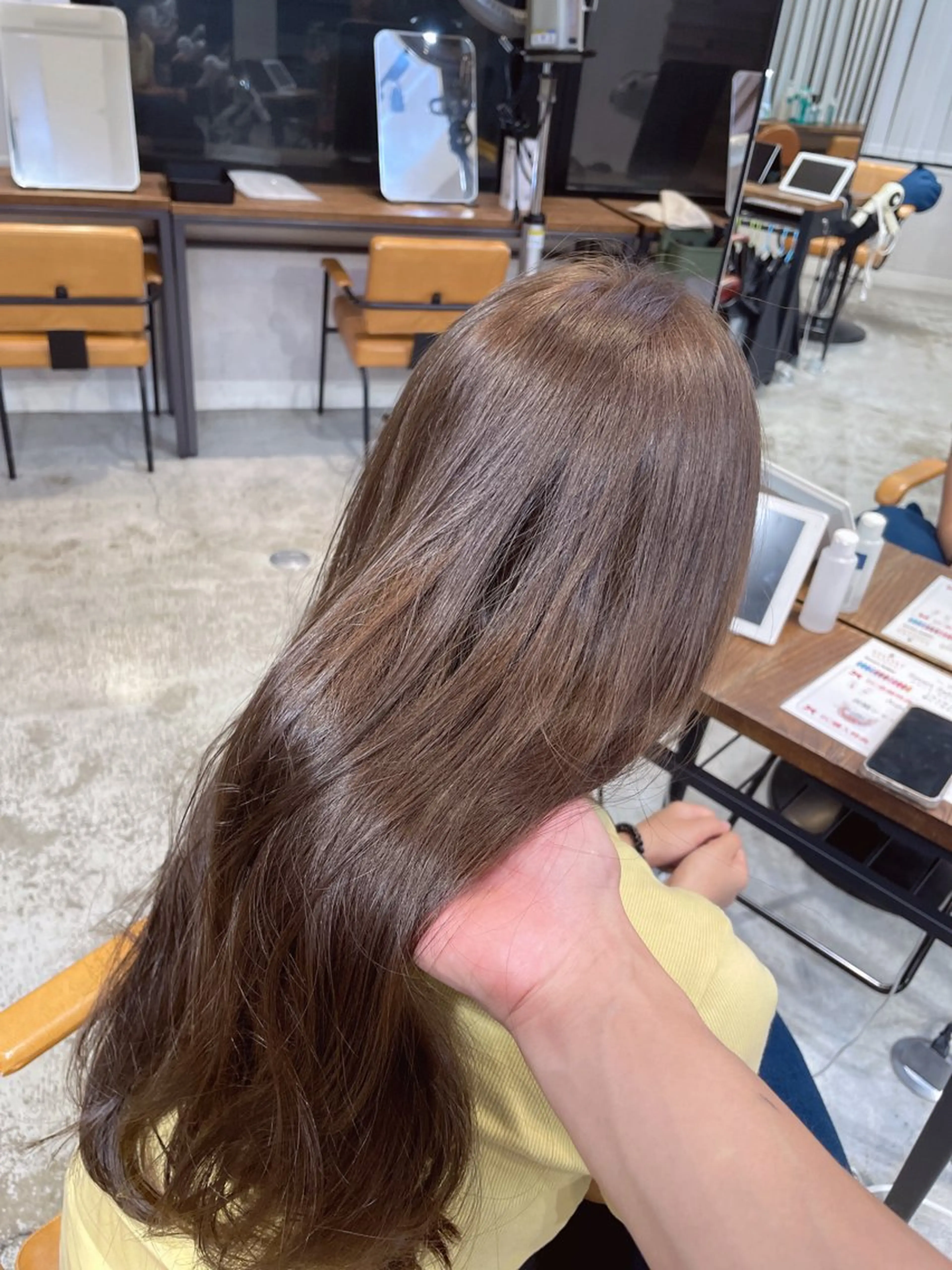 ロング ヘアカラー トリートメント 福間克徳/顔まわり /レイヤーカットのヘアスタイル