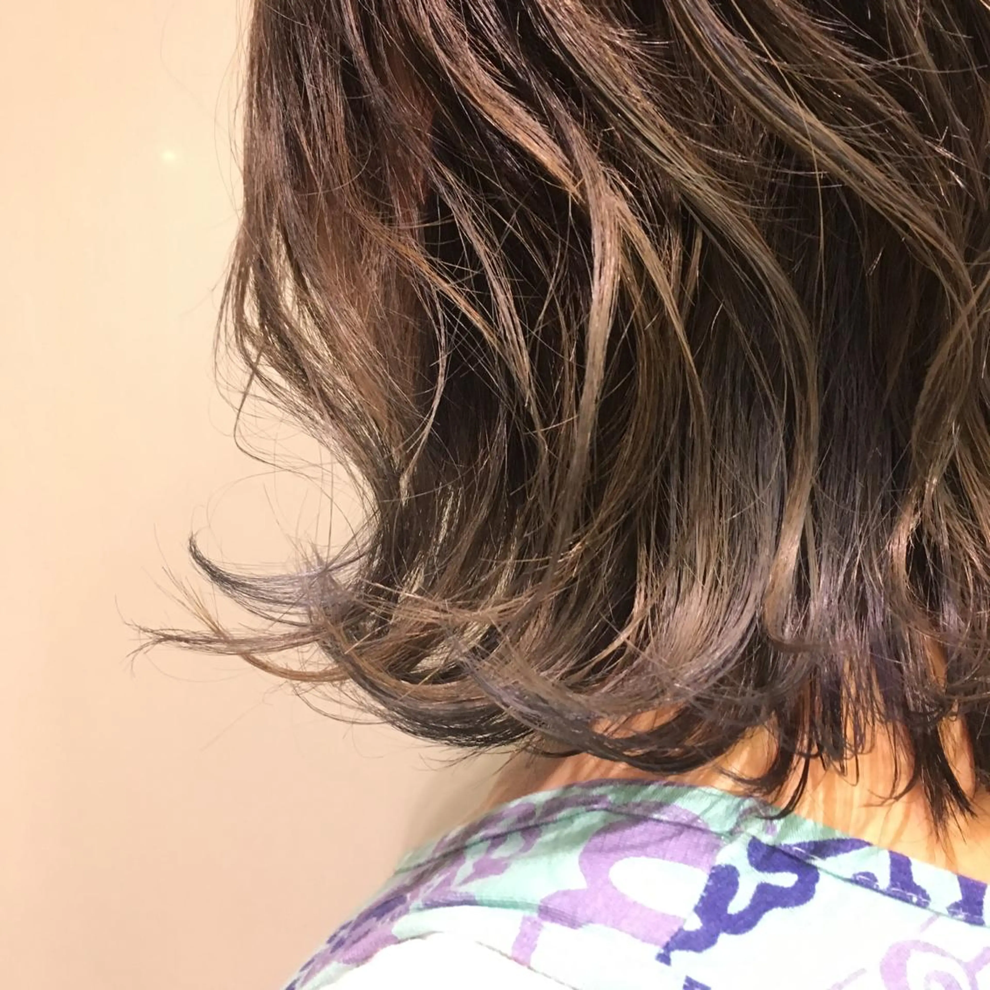 ミディアム カラー ヘアアレンジ バレイヤージュ グラデーションカラー ハイライトカラー ハイライト レイヤーカット 渡辺　亮/ ハイライト/髪質改善のヘアスタイル