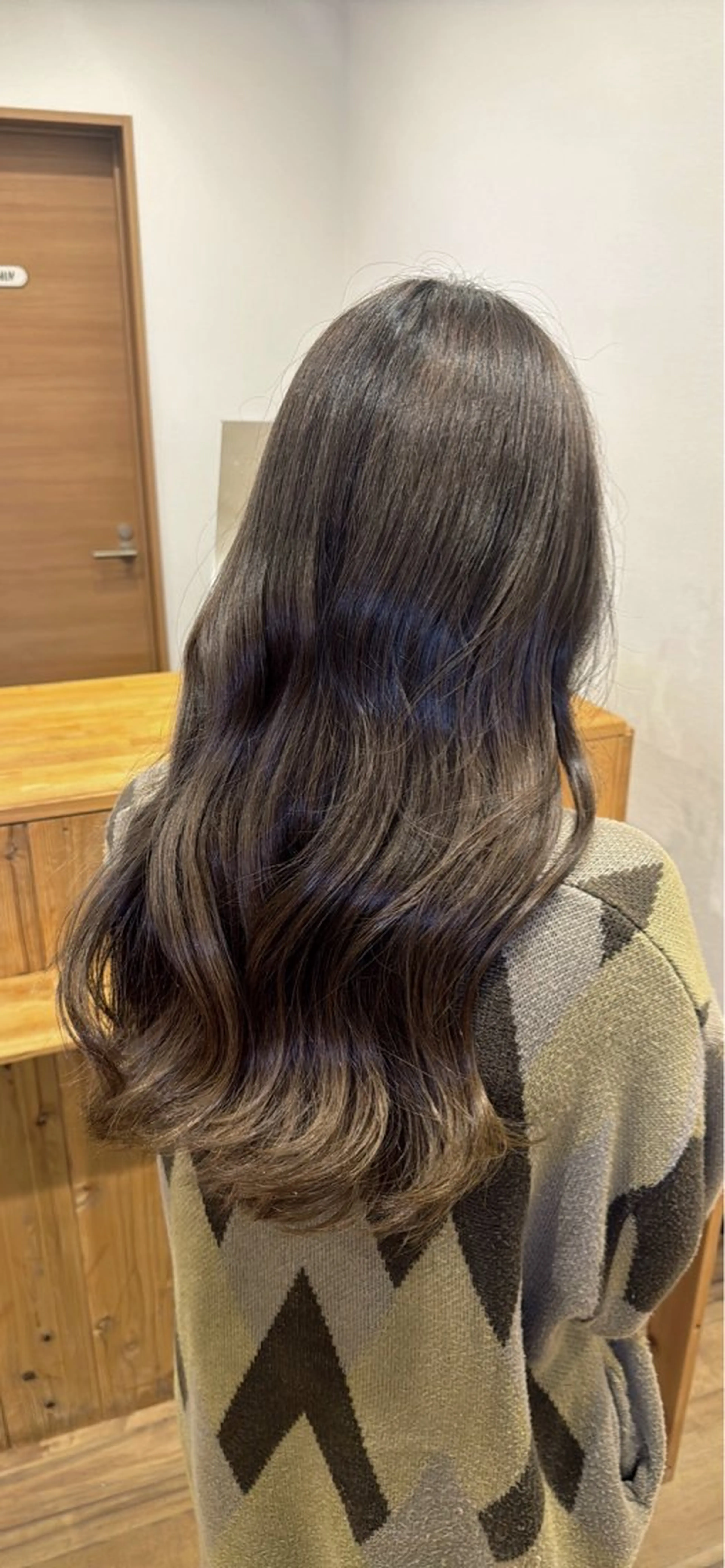 ロング カット ヘアカラー トリートメント hair salon rita 野々市所属・中野 幹也のヘアスタイル