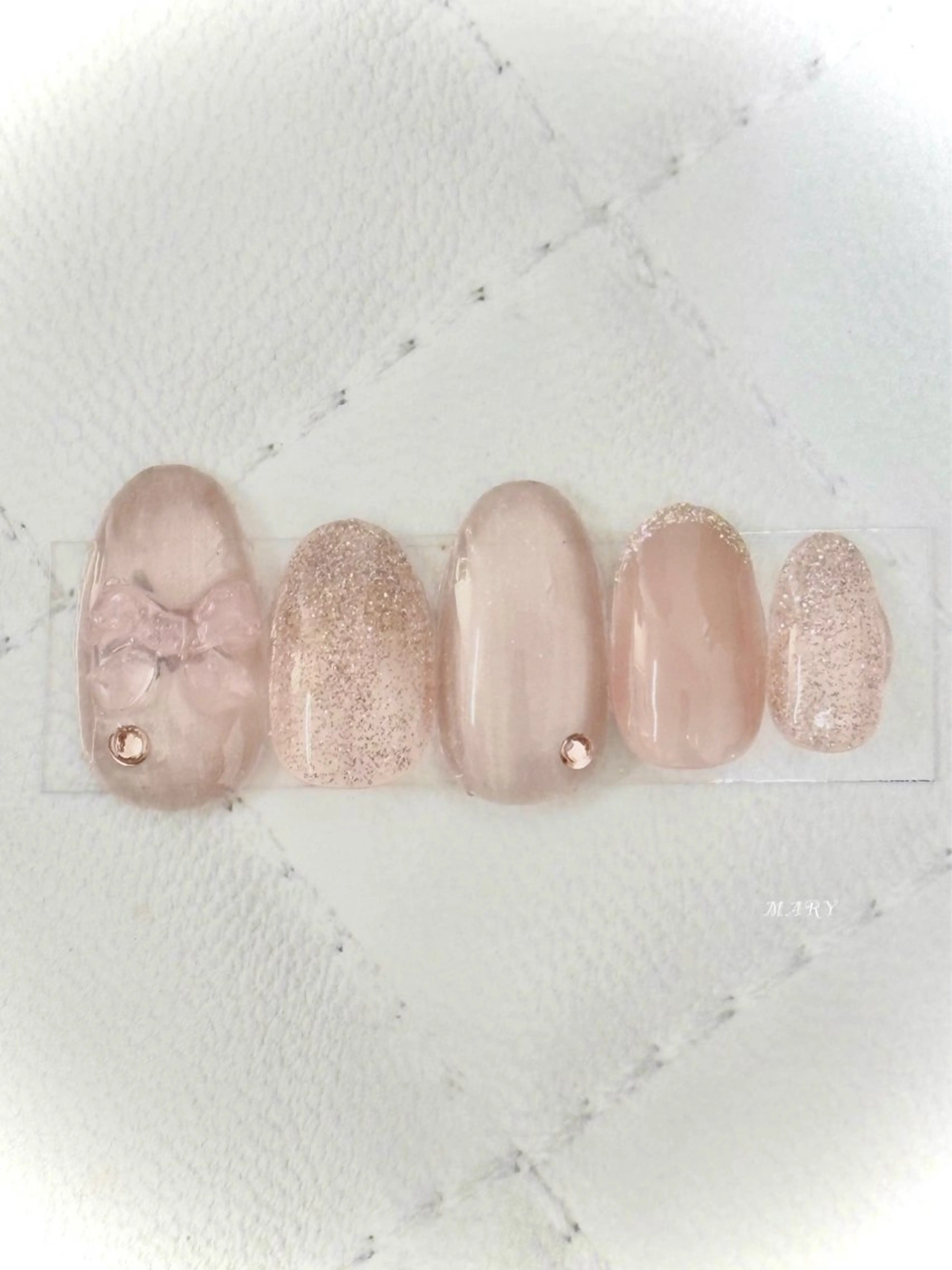 ネイル フラッシュネイル マグネットネイル ニュアンスネイル リボン ハンドネイル Mary nail所属・Mary nail .narumiのネイルデザイン
