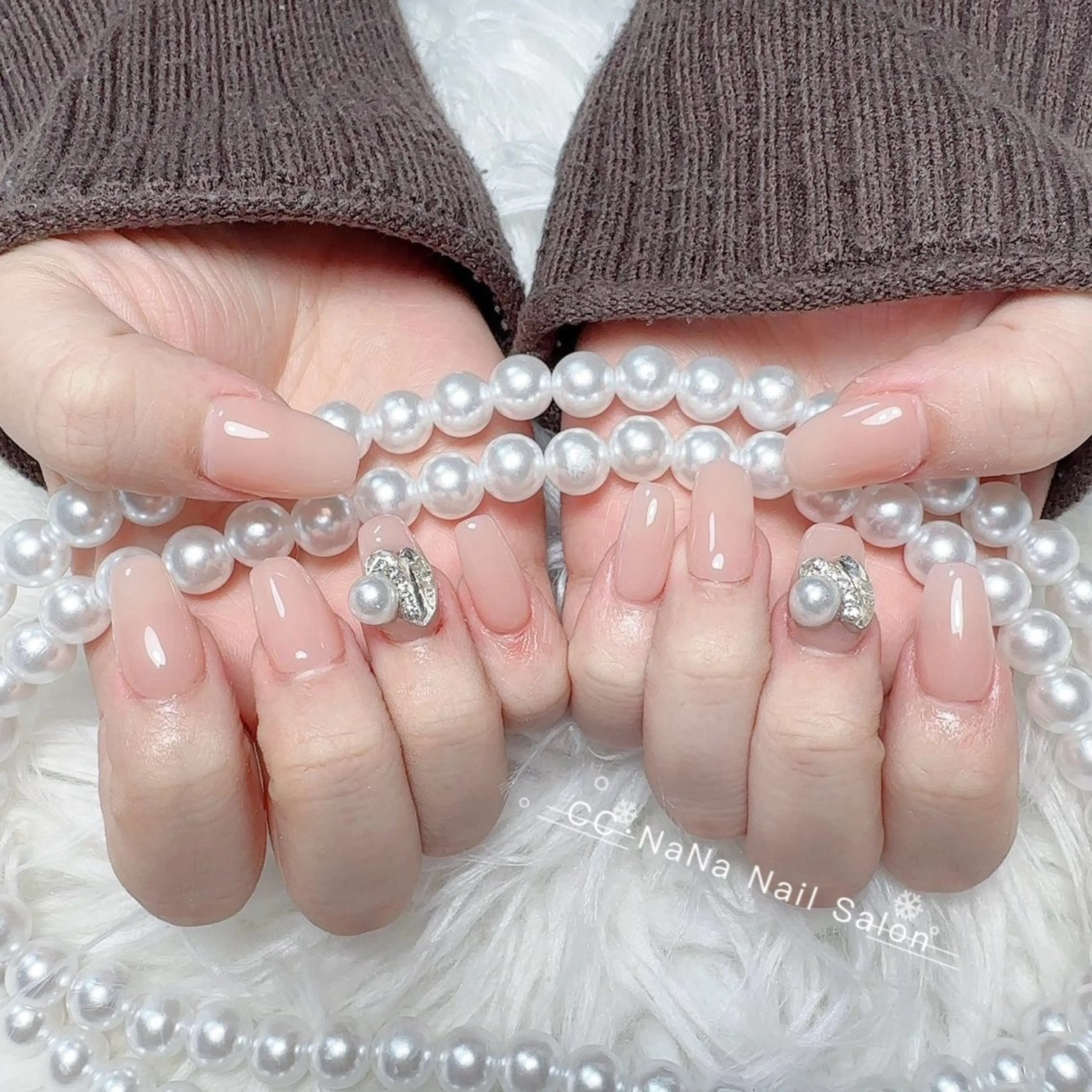 ネイル チークネイル フラッシュネイル ハート キラキラネイル 韓国ネイル ハンドネイル 💎CC・NaNa 韓国風ネイル🌙のネイルデザイン