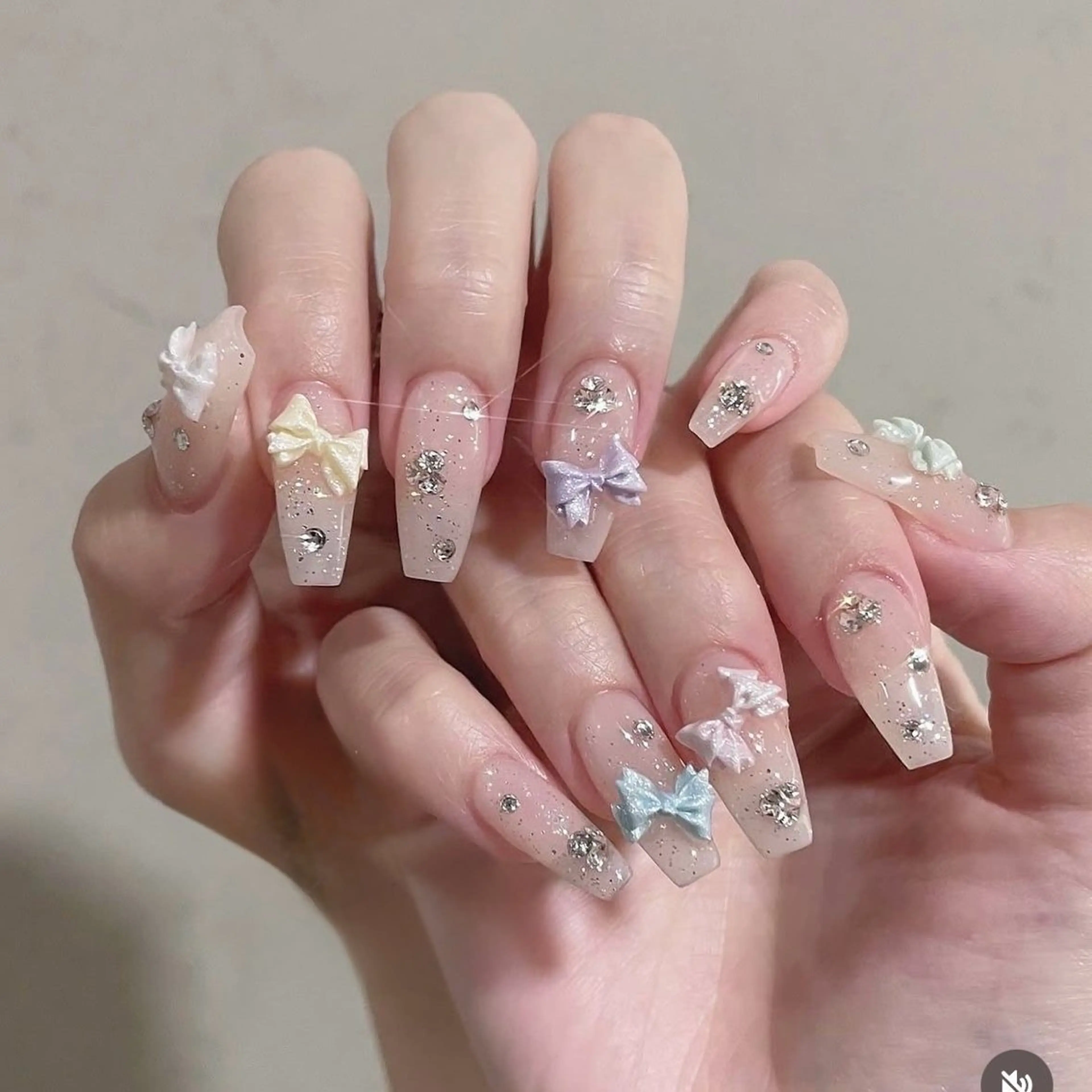 ネイル アートネイル オーロラネイル ブルー チークネイル フットネイル ハンドネイル NICY NAIL所属・NICY NAIL 池袋のネイルデザイン