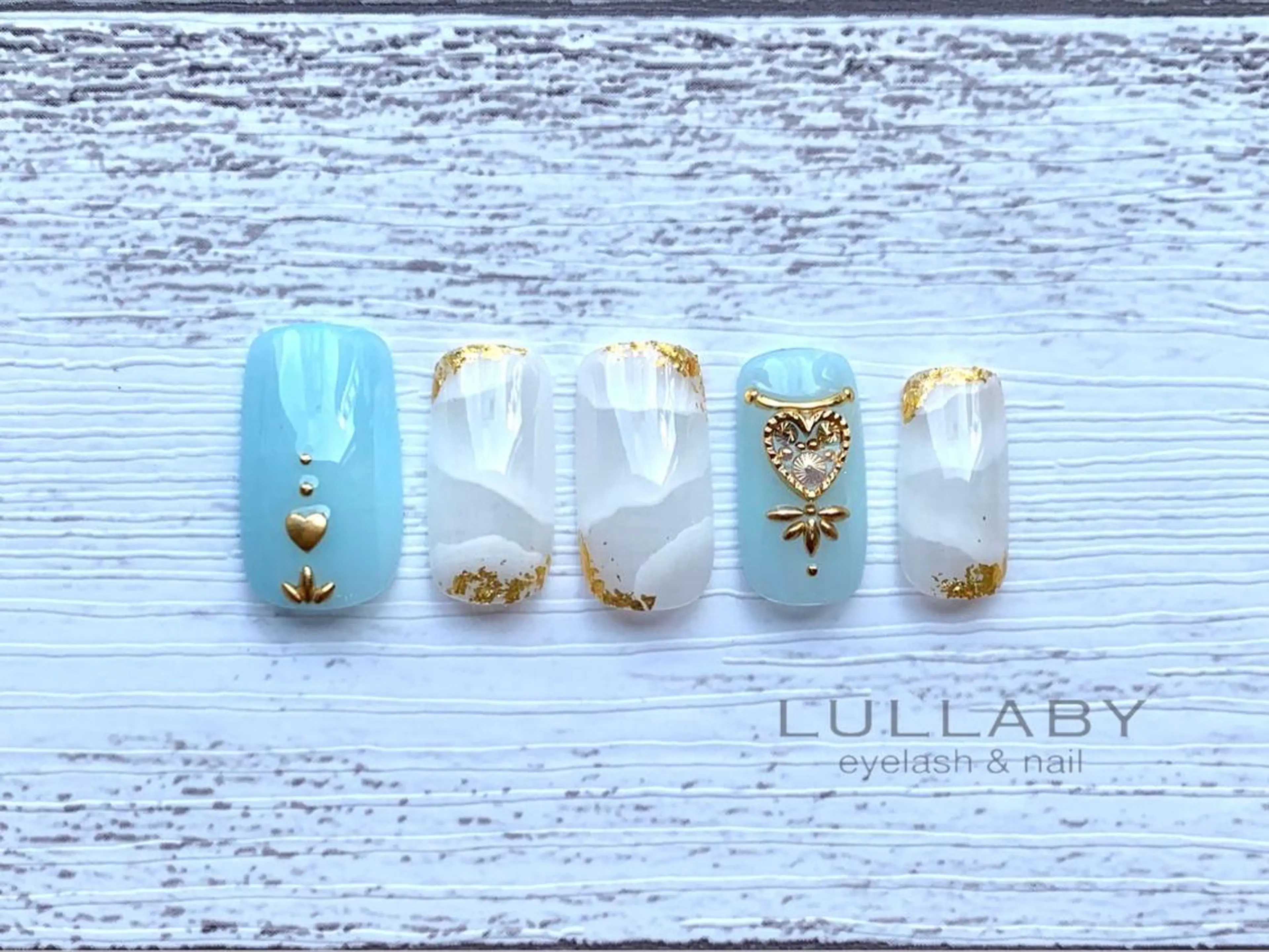 ネイル LULLABY 銀座並木通り店のマツエク・マツパデザイン