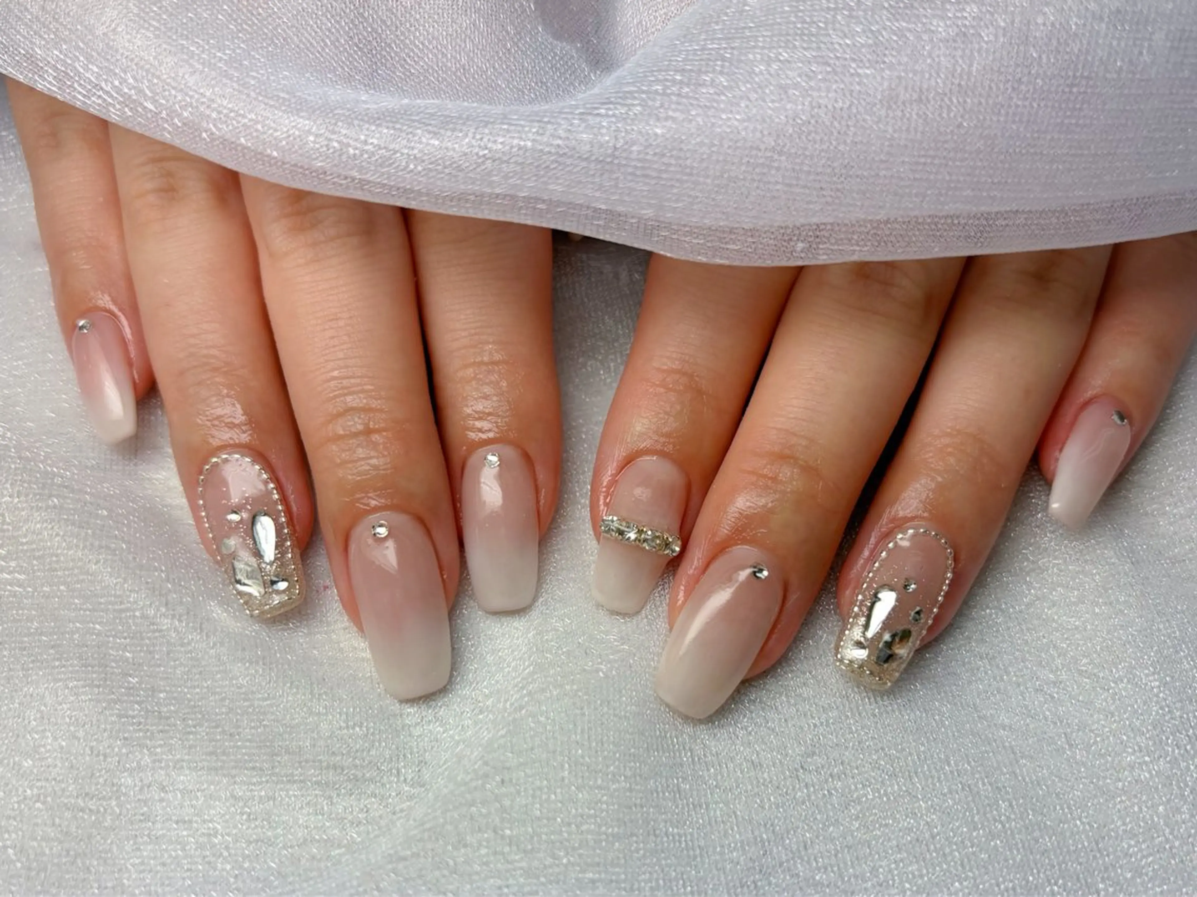 ネイル ハンドネイル Queennail 北堀江Yumiのネイルデザイン