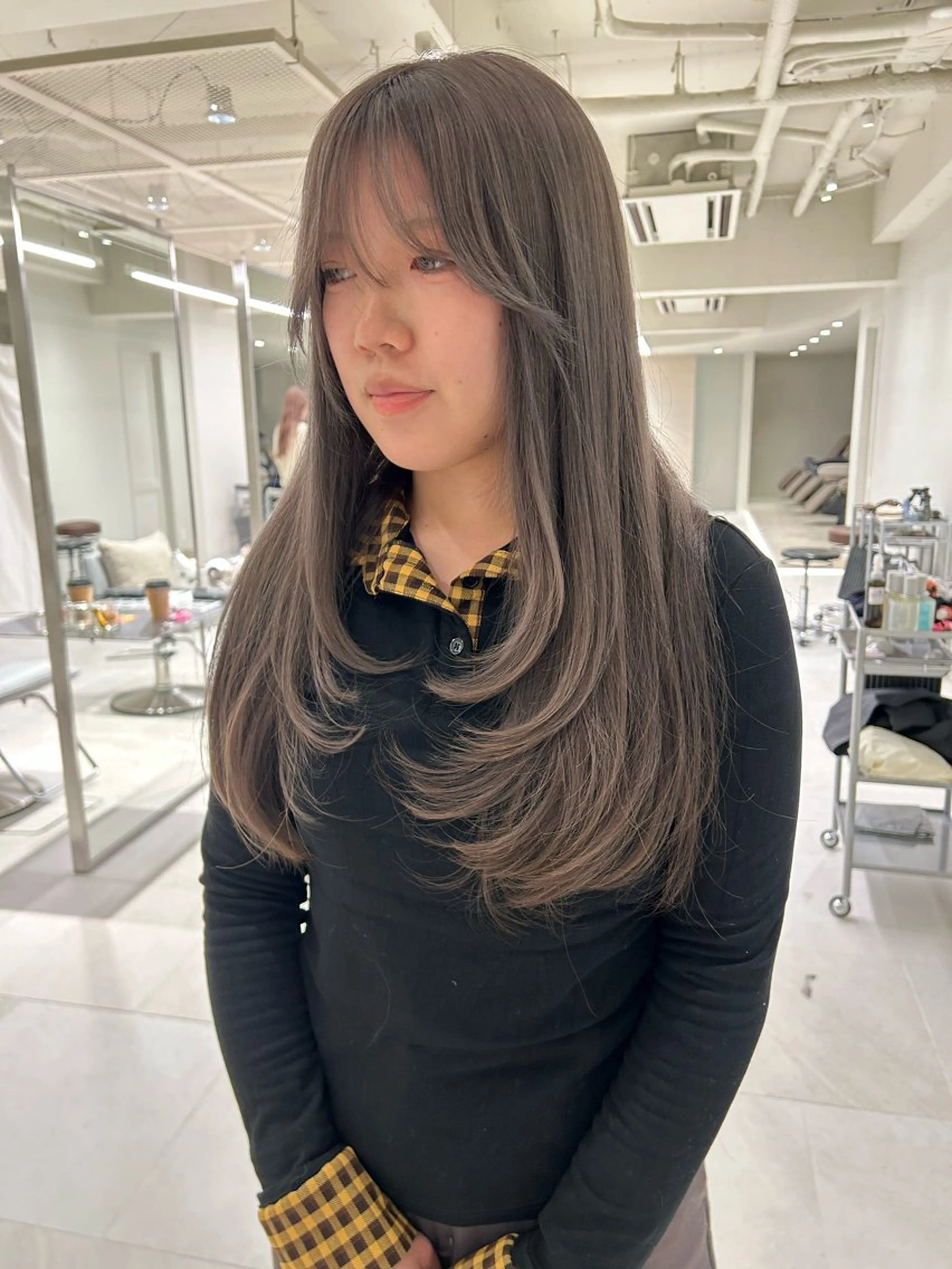 ロング カラー グレージュ ラベンダーカラー ラベンダーグレージュ ラベンダーグレー カット ヘアカラー 丸みショート /NAGISAのヘアスタイル