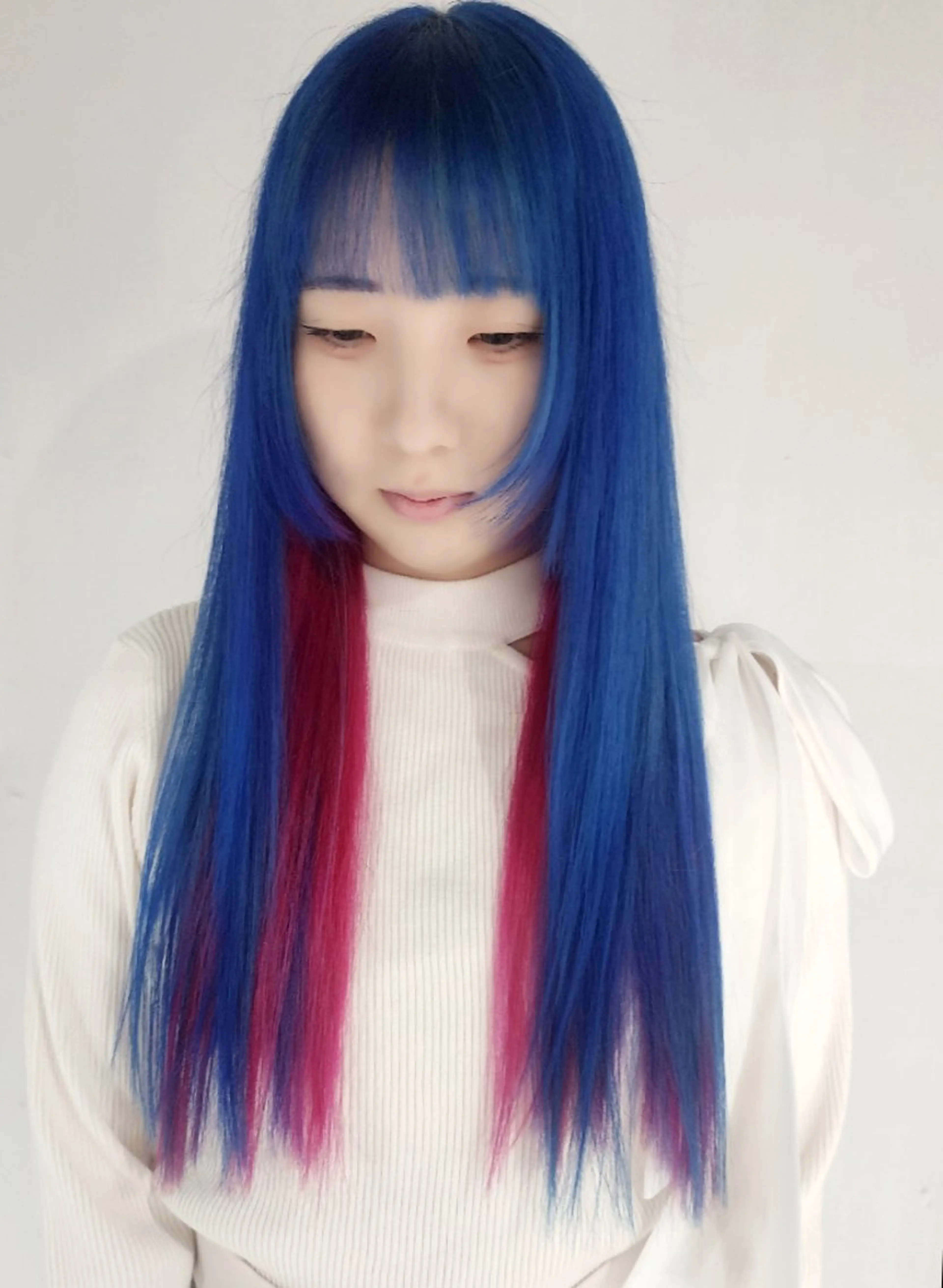 ロング Backbocker所属・ハイトーン/ブリーチ /デザインカラーのヘアスタイル