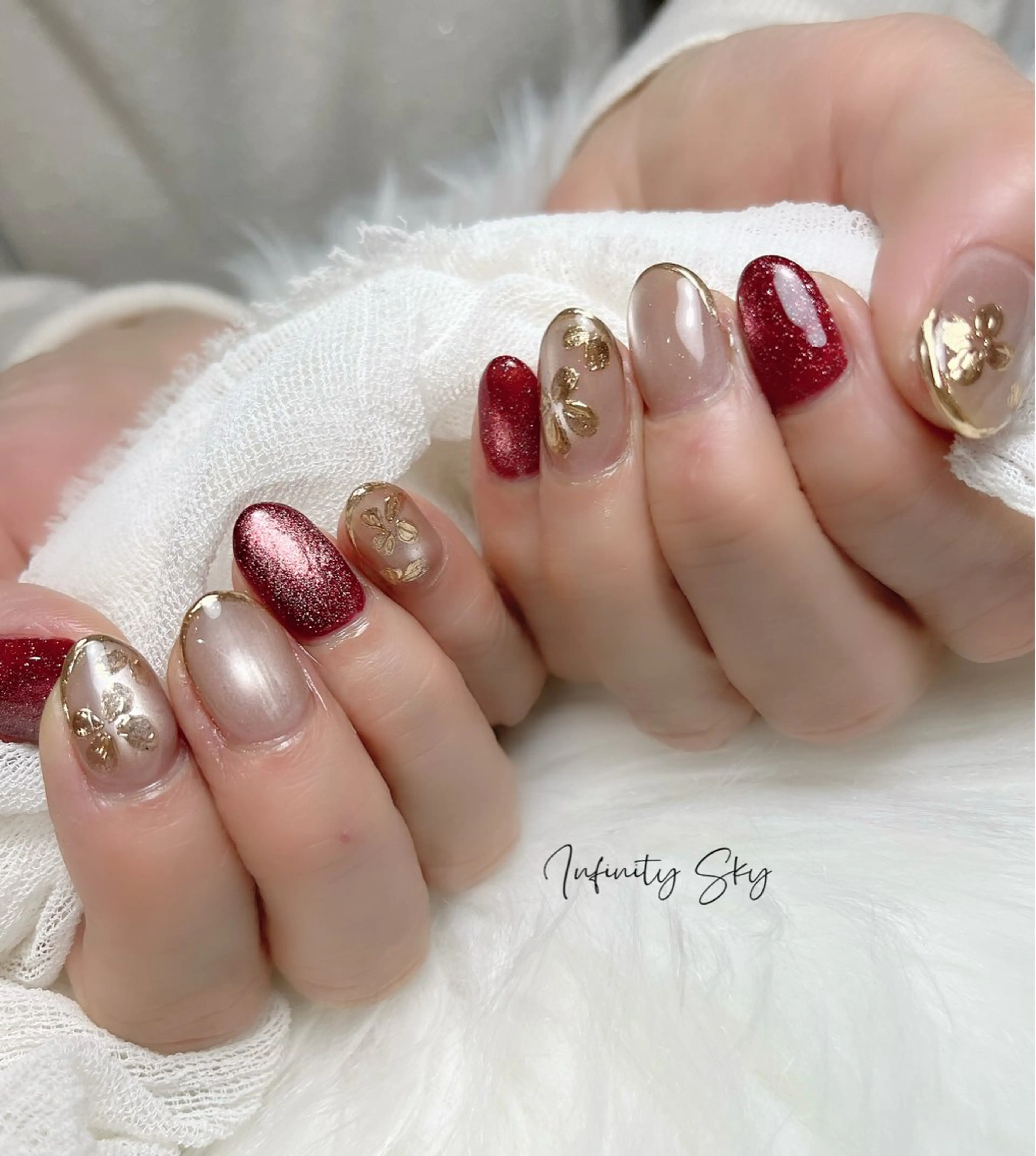ネイル アートネイル フラワーネイル マグネットネイル ミラーネイル 赤色 infinity skyのネイルデザイン