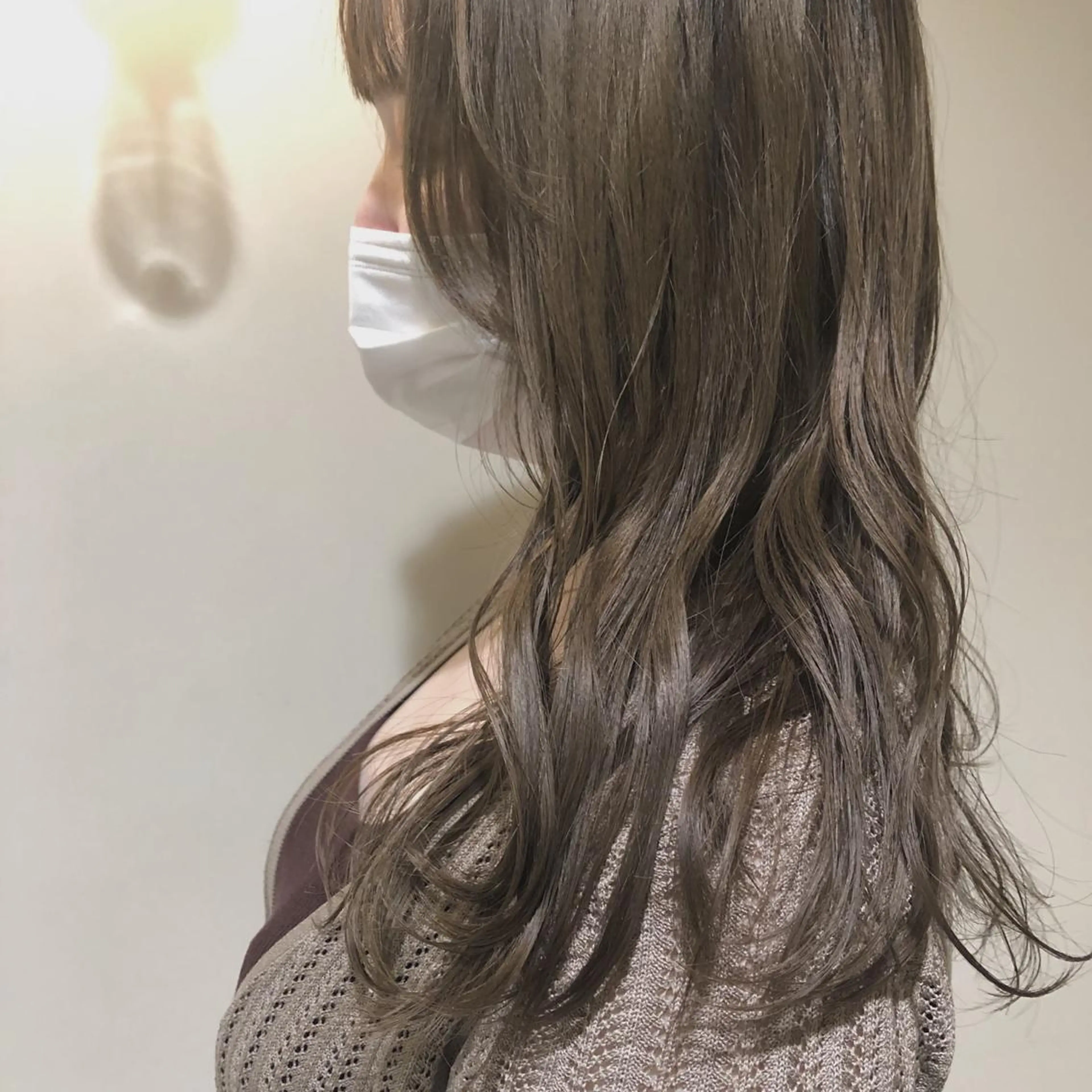 ロング カラー 西垣 佳苗のヘアスタイル