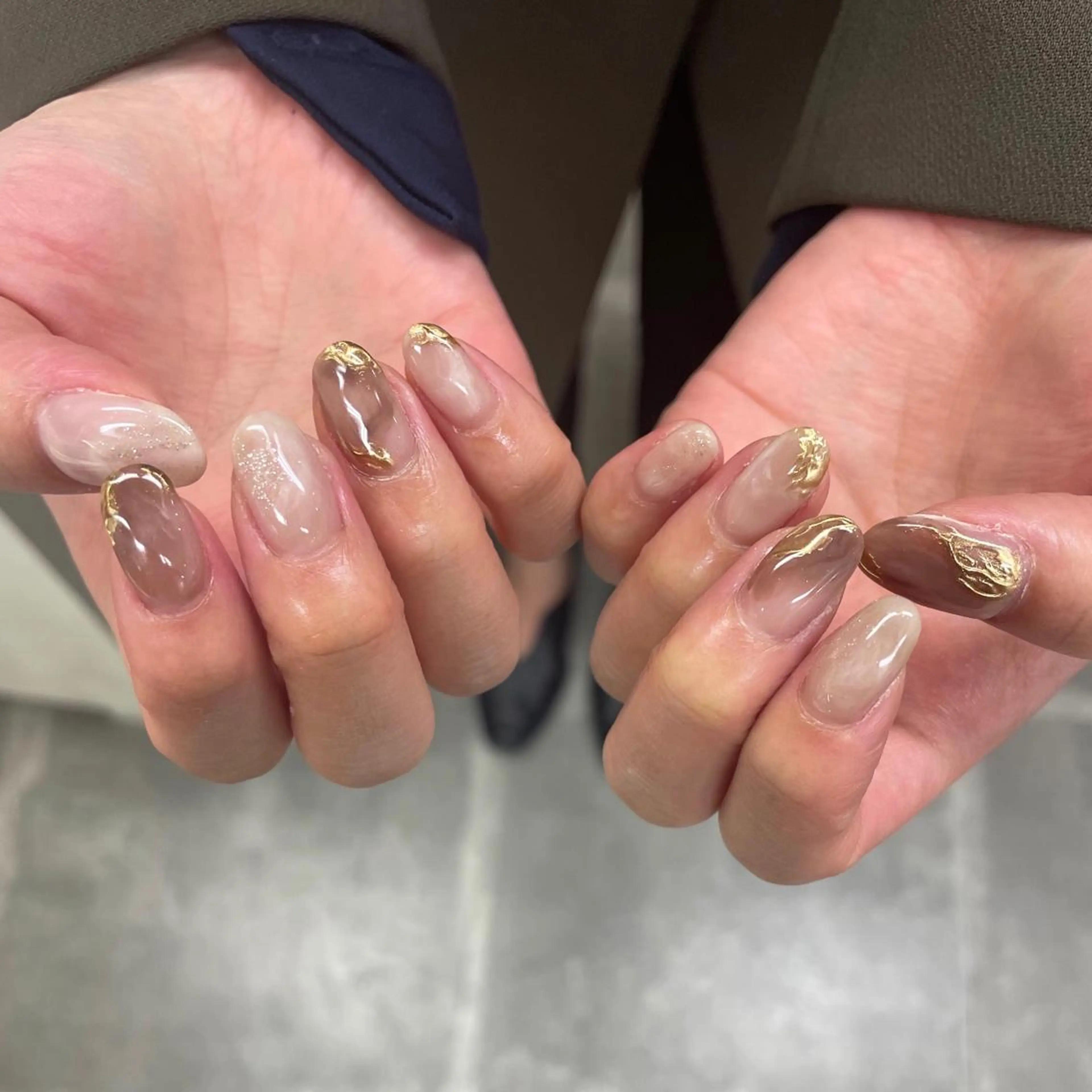 ネイル アートネイル ジェルネイル ニュアンスネイル ぷっくりネイル スカルプネイル nailstudio eviz新宿店のネイルデザイン