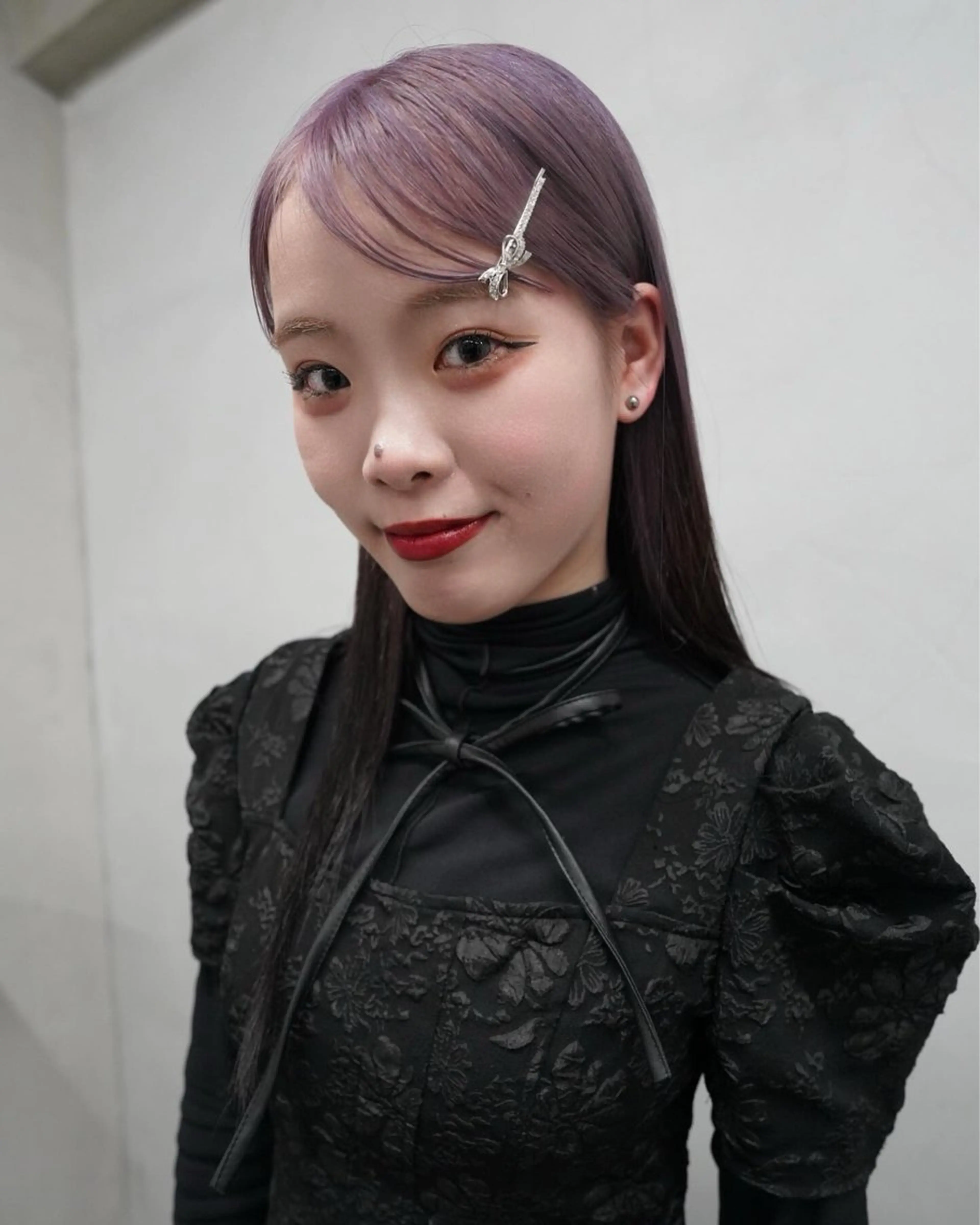 カラー ラベンダーカラー 原田 朱里のヘアスタイル