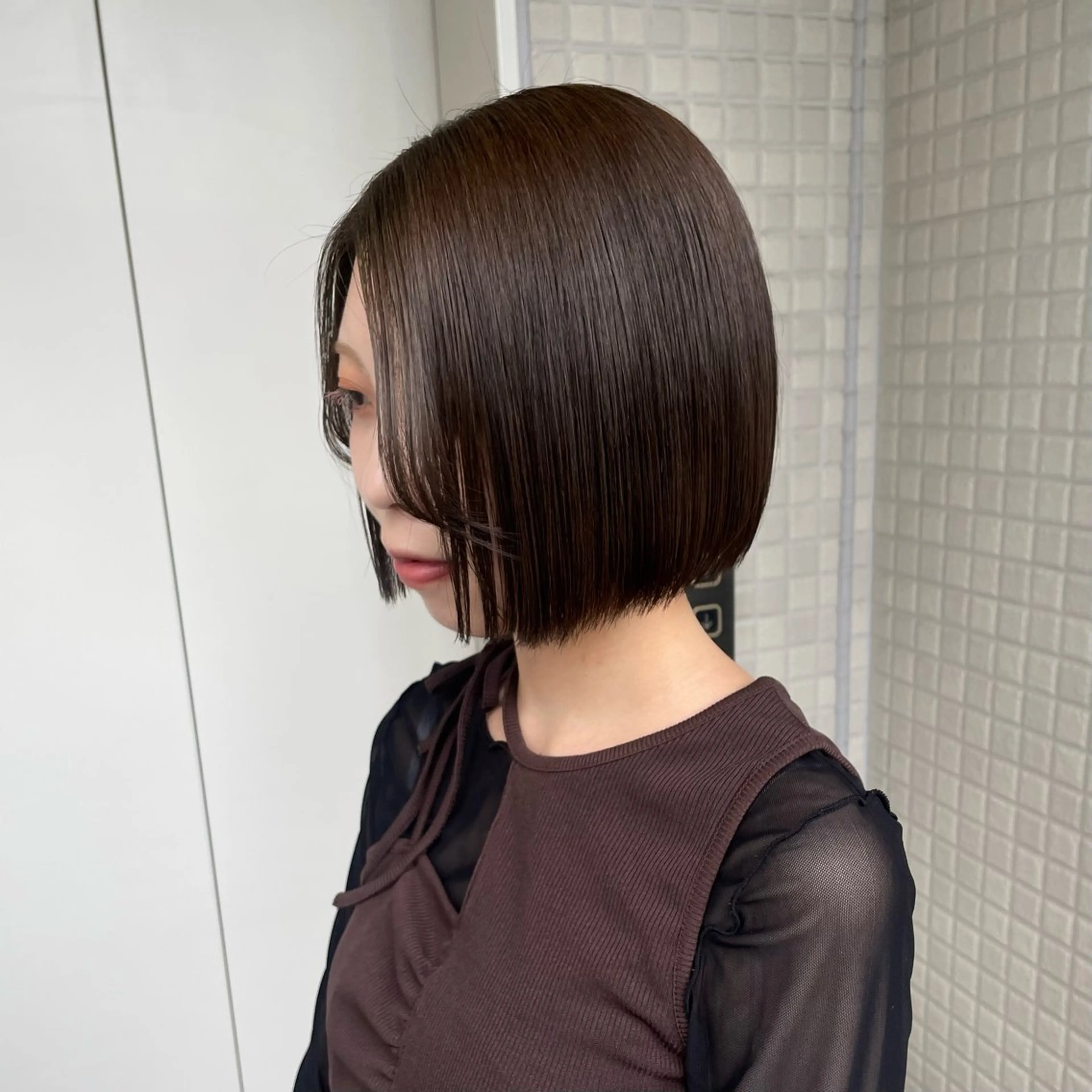 ショート 前下がりボブ ボブ 似合わせカット ヘアカラー 縮毛矯正 透明感 カラー 艶髪 縮毛矯正🫒airiのヘアスタイル