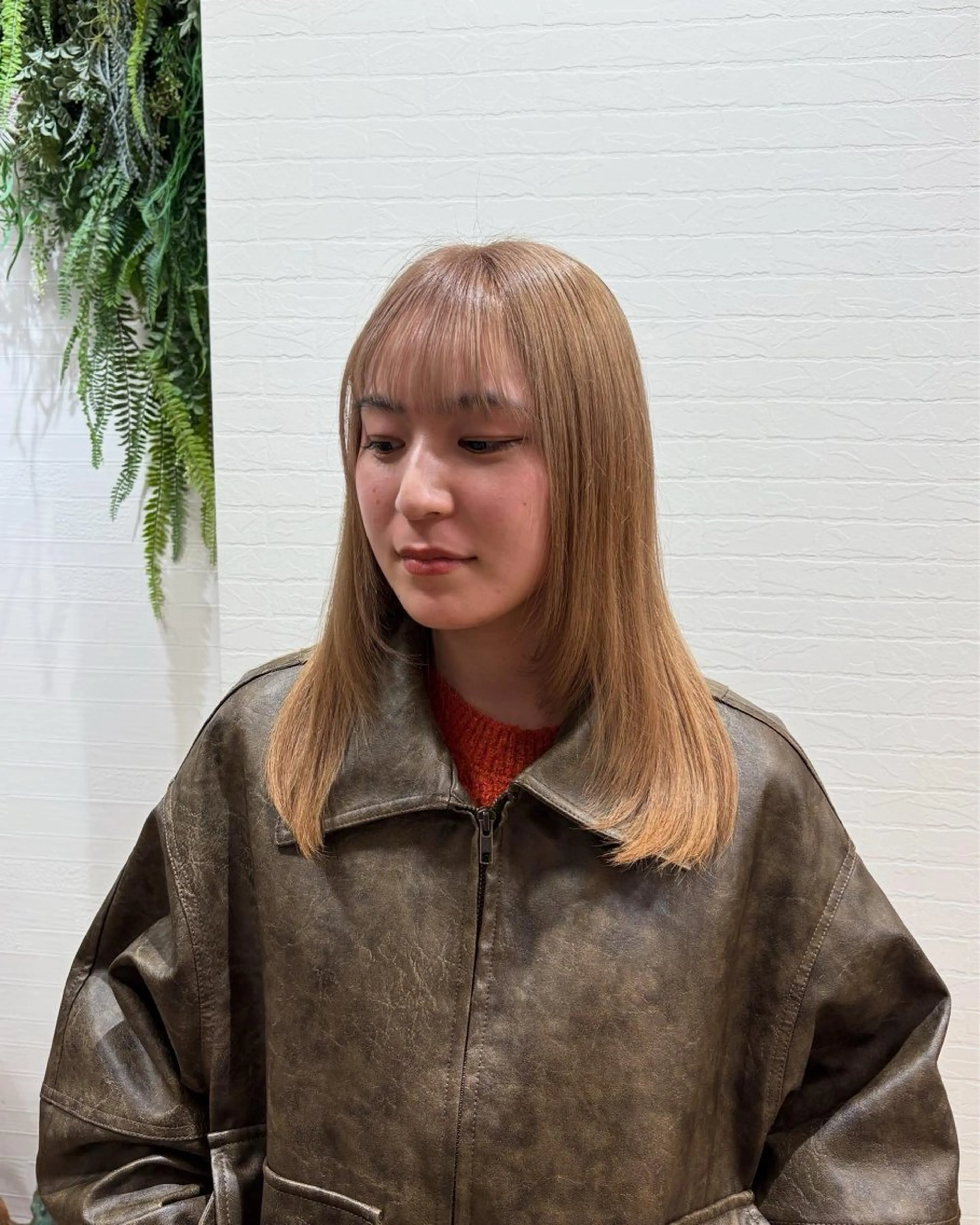 カラー ベージュカラー ブリーチ 竹口 莉央のヘアスタイル