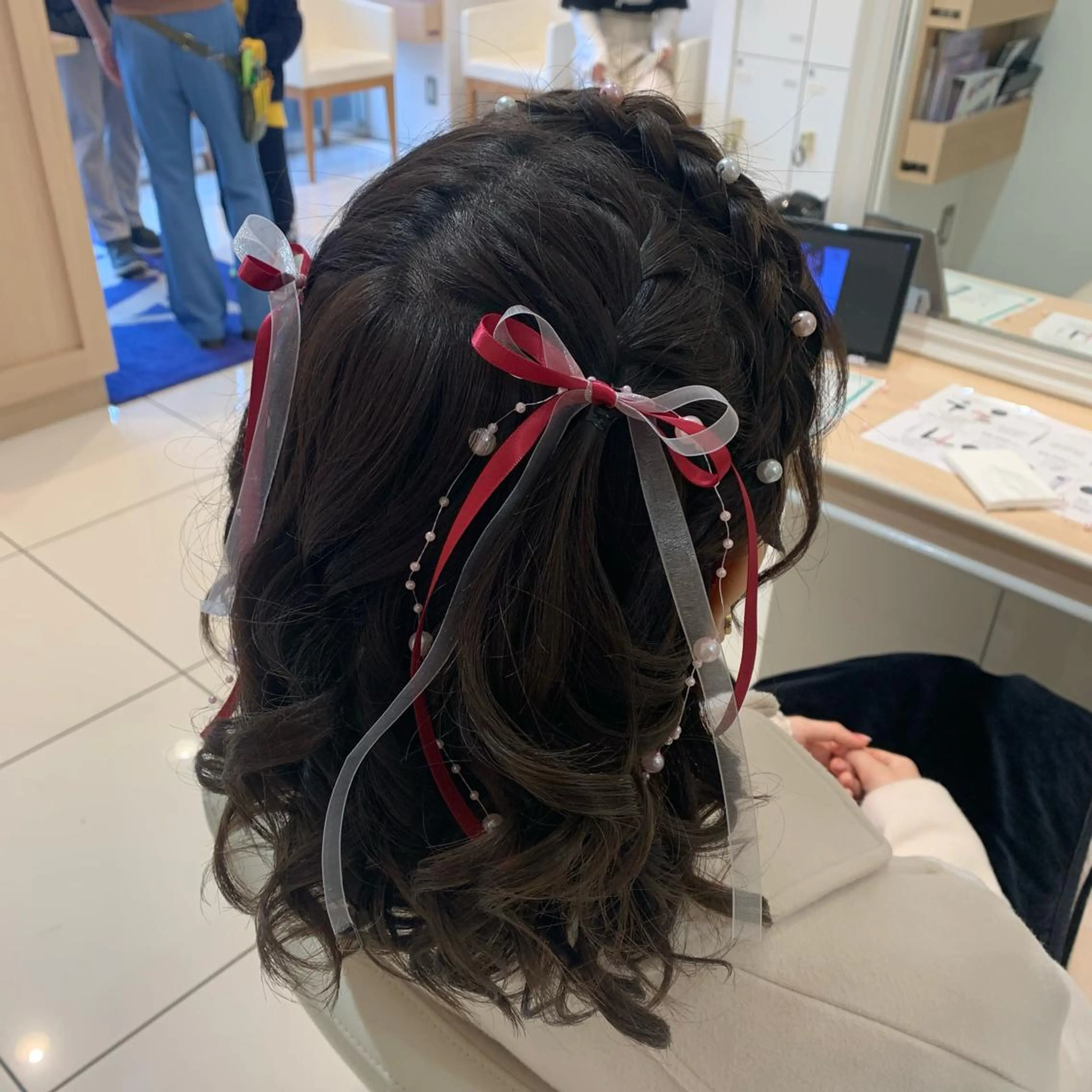 セミロング ヘアアレンジ 宮永 璃沙のヘアスタイル