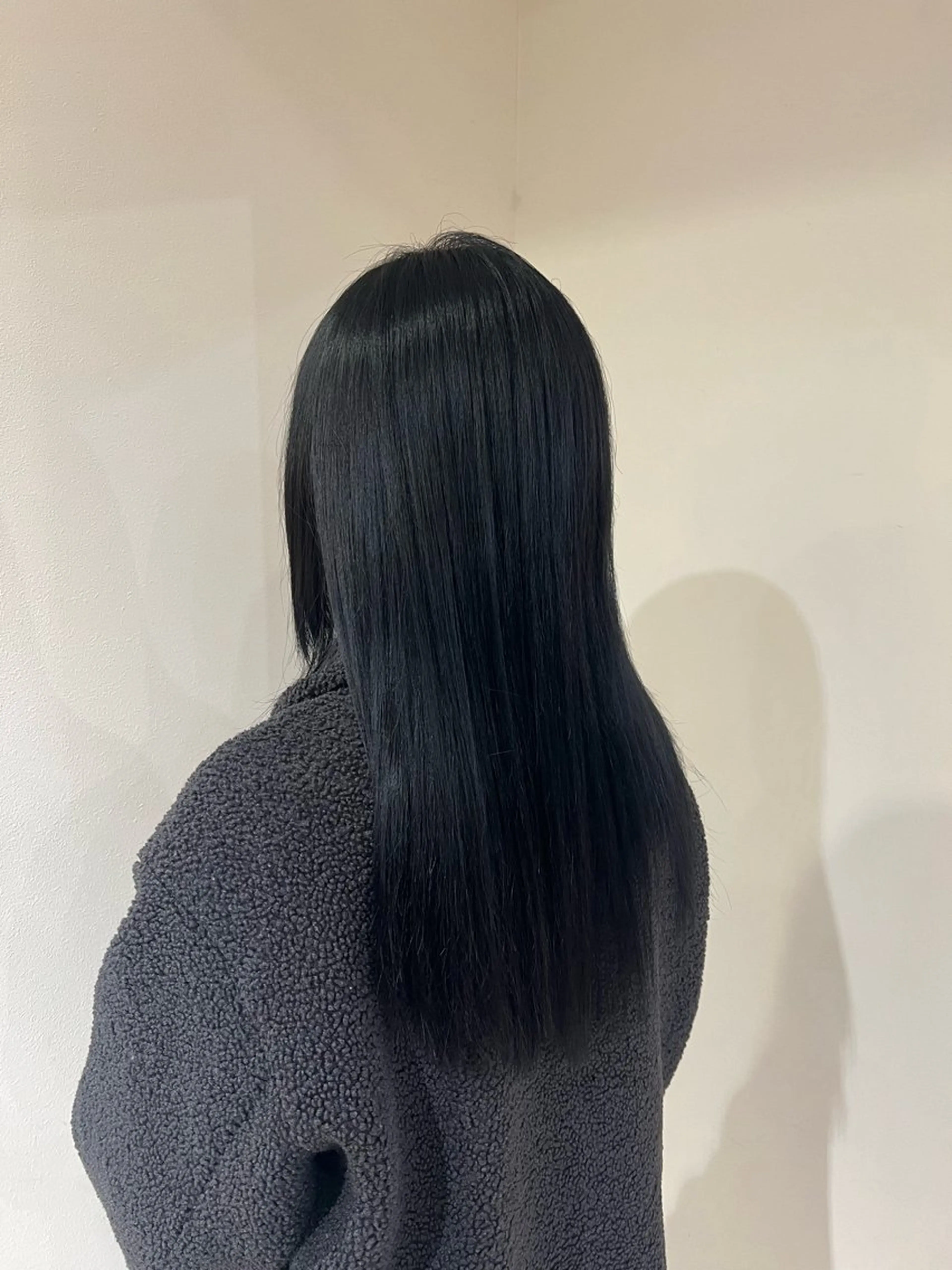 ロング カラー 黒髪 ブリーチ シルバー JAM　/ nazunaのヘアスタイル