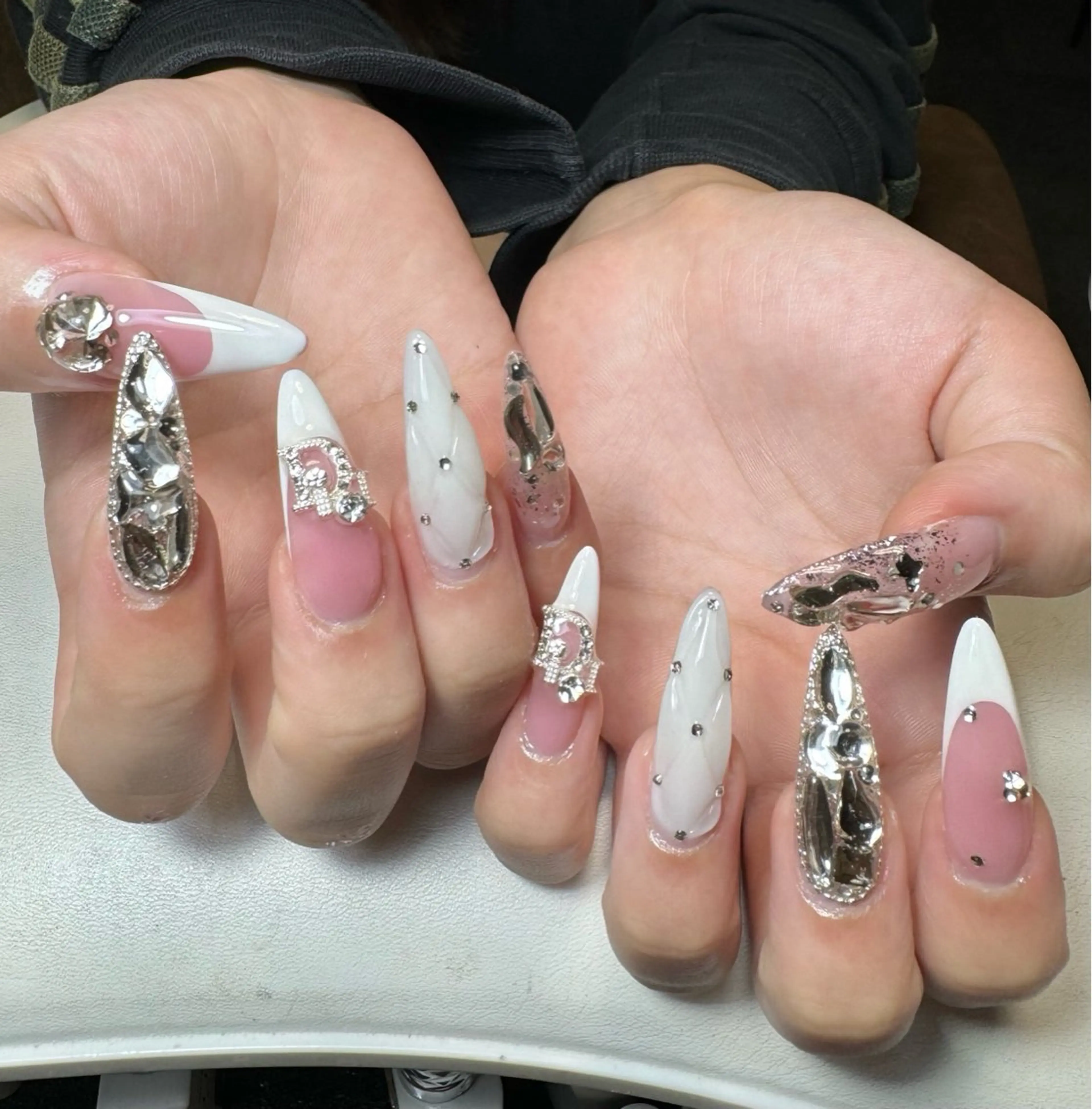 ネイル ハンドネイル ain nailのネイルデザイン