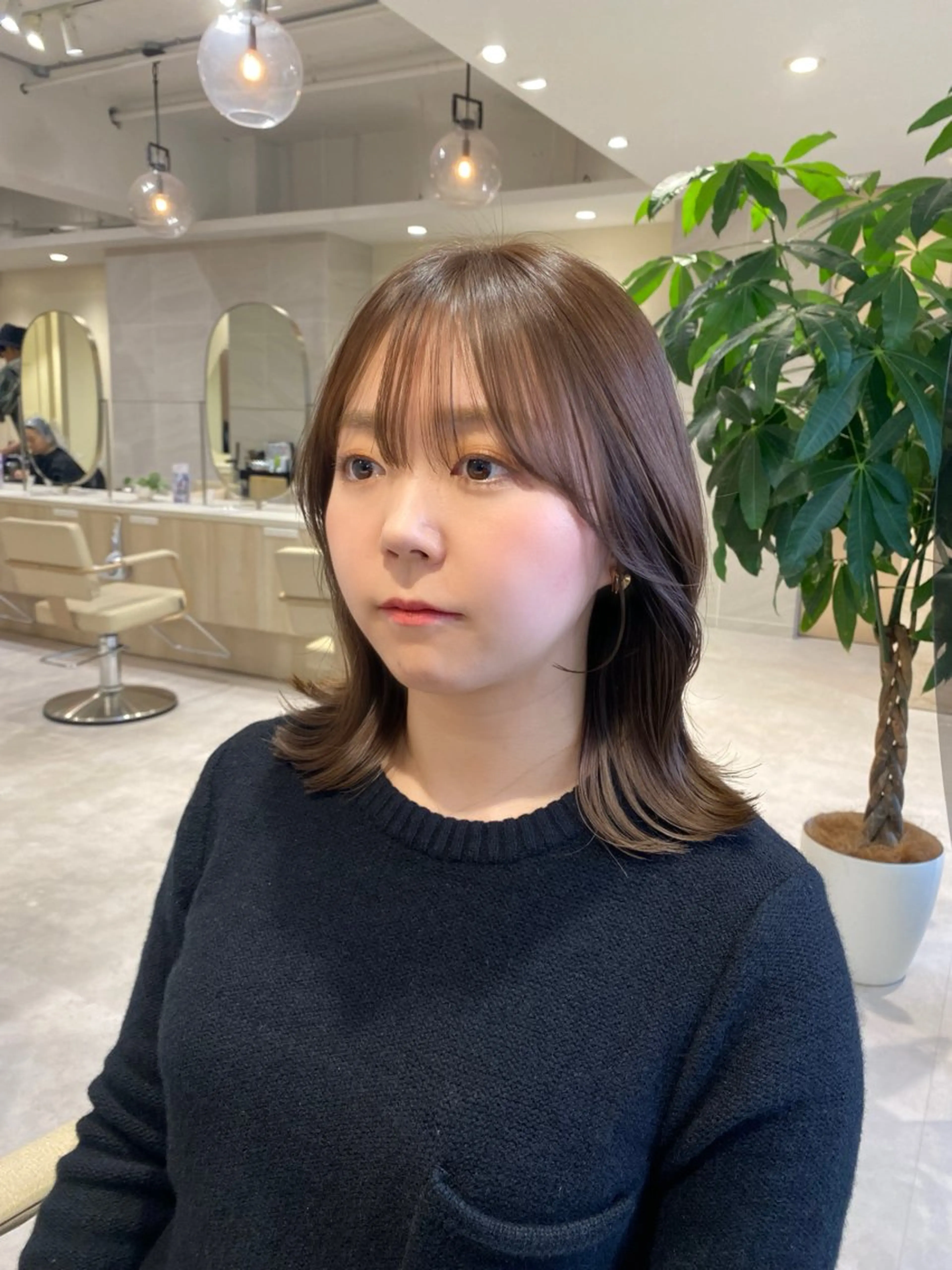 ミディアム カラー ベージュカラー くびれヘア カット ヘアカラー ブリーチなしダブル カラー🧸🐺陽介のヘアスタイル
