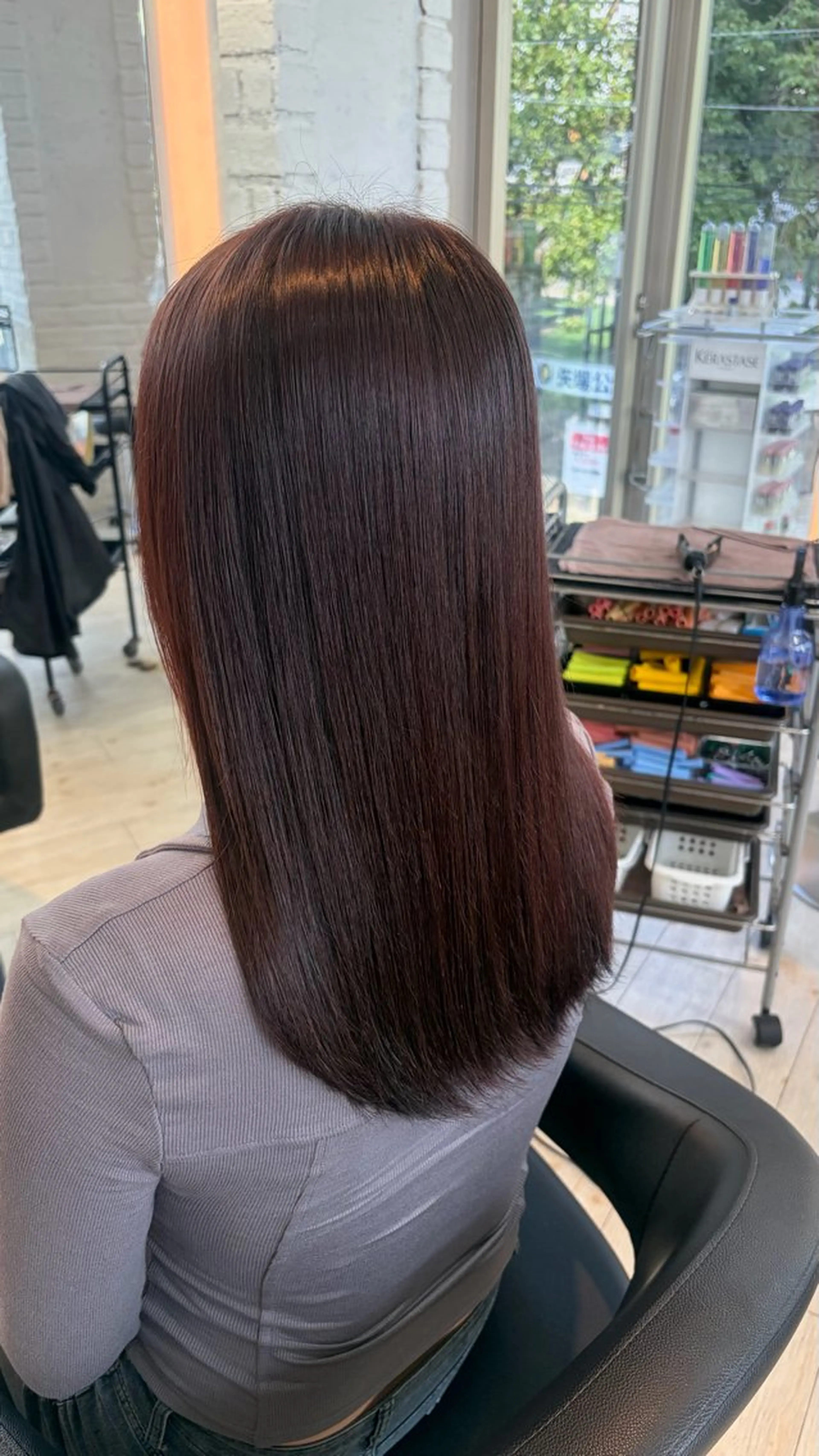 ミディアム カラー ヘアカラー トリートメント ブリーチ/髪質改善/ 透明感カラー/暖色のヘアスタイル