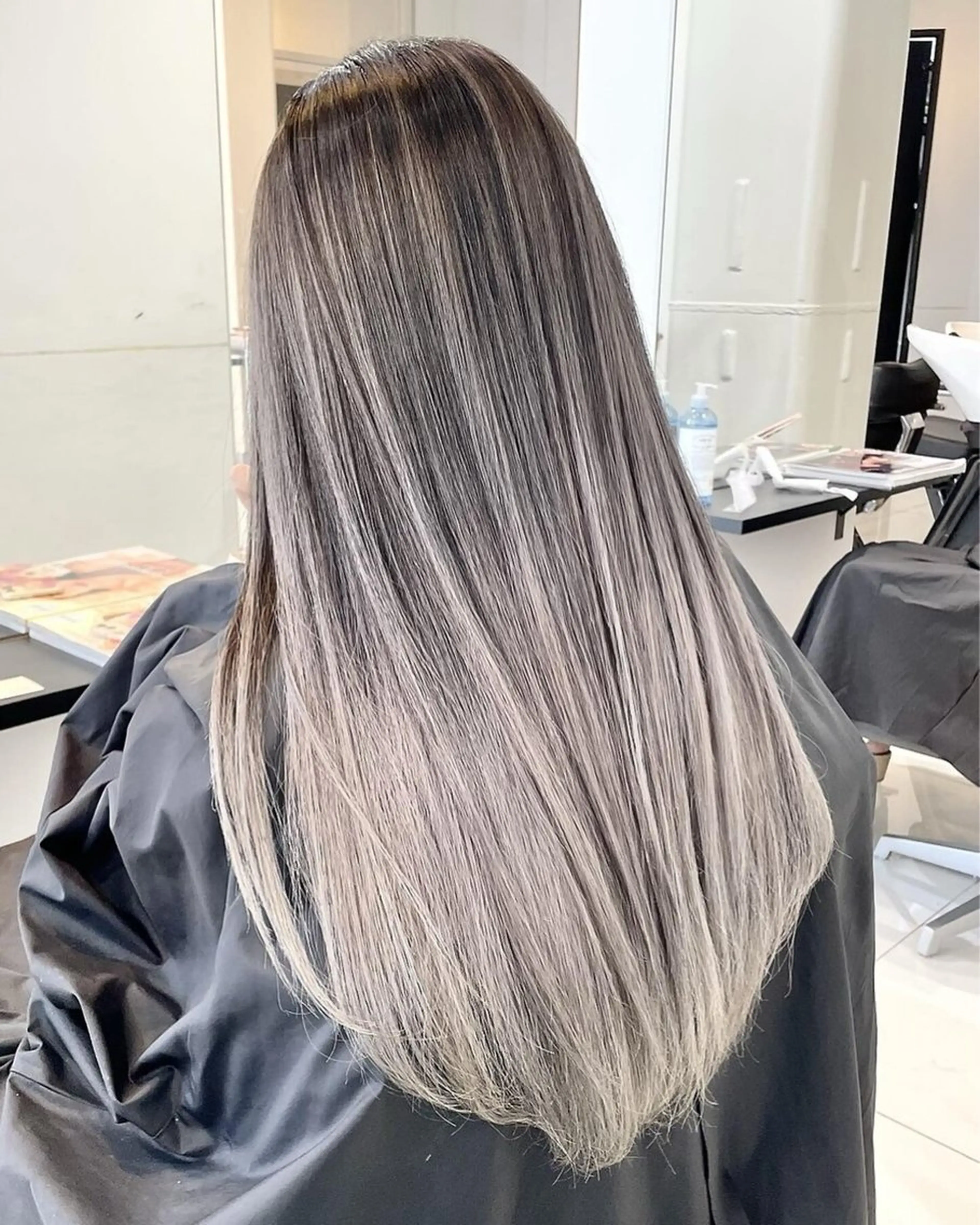 ロング カラー パーマ バレイヤージュ ブリーチ レイヤーカット カット ヘアカラー トリートメント ヘアセット Rikuto/原宿 /バレイヤージュのヘアスタイル