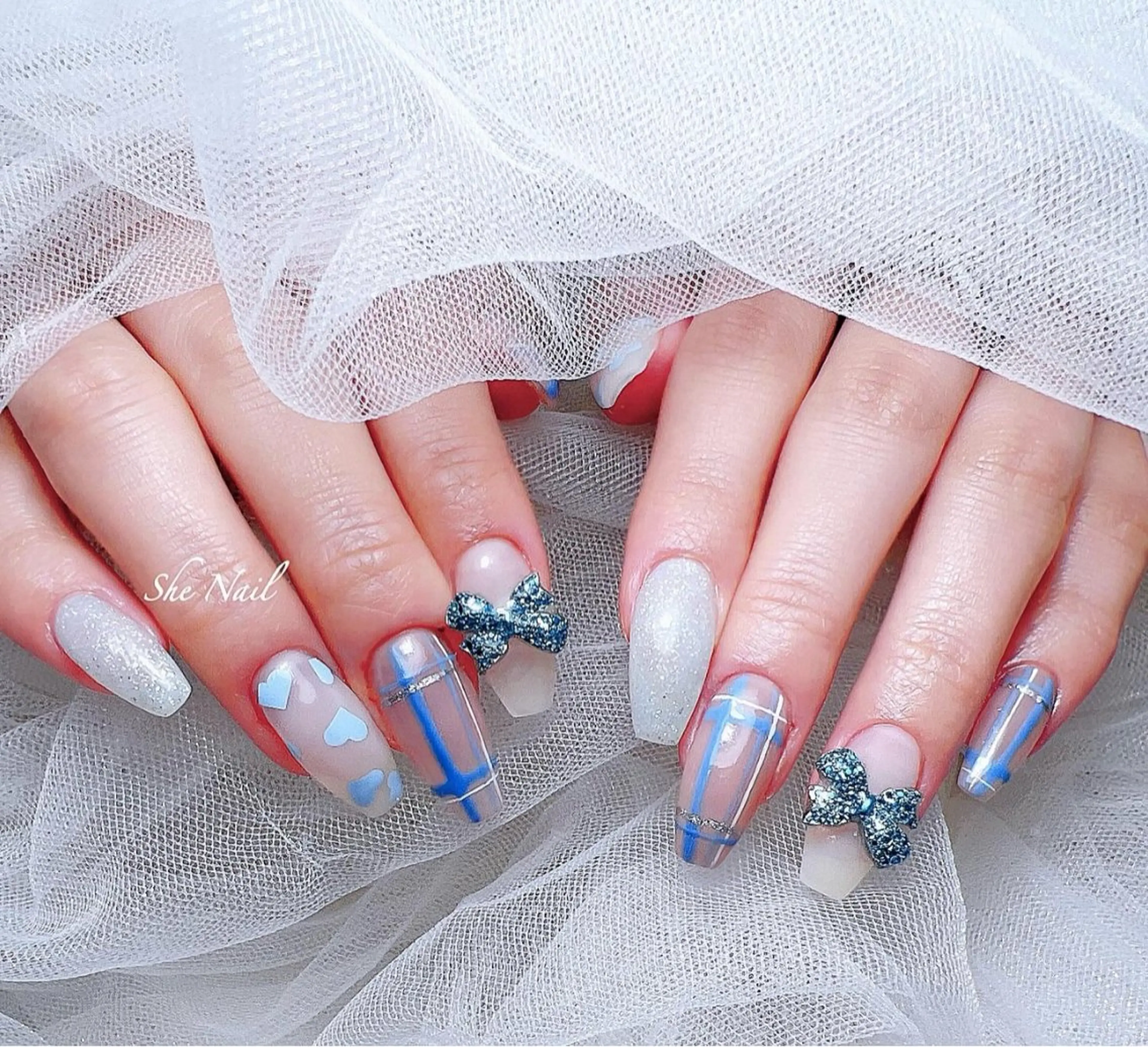 ネイル チークネイル 長さ出し マグネットネイル 持ち込み ワンカラーネイル ハンドネイル She   Nail所属・ISA_ BELLAのネイルデザイン