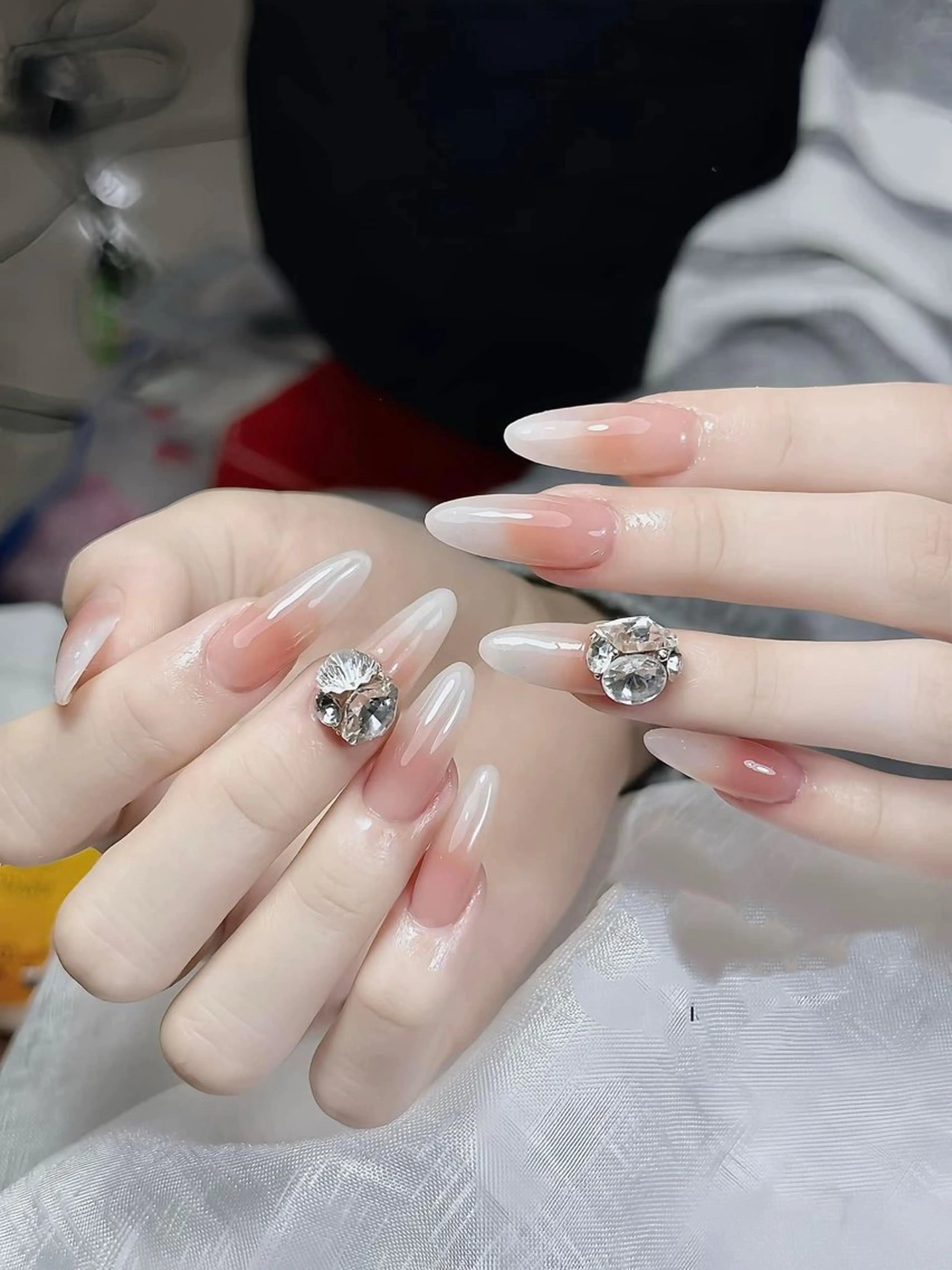 ネイル ストーンネイル RinO Nail Salon所属・Hin Rin 日本橋店のネイルデザイン