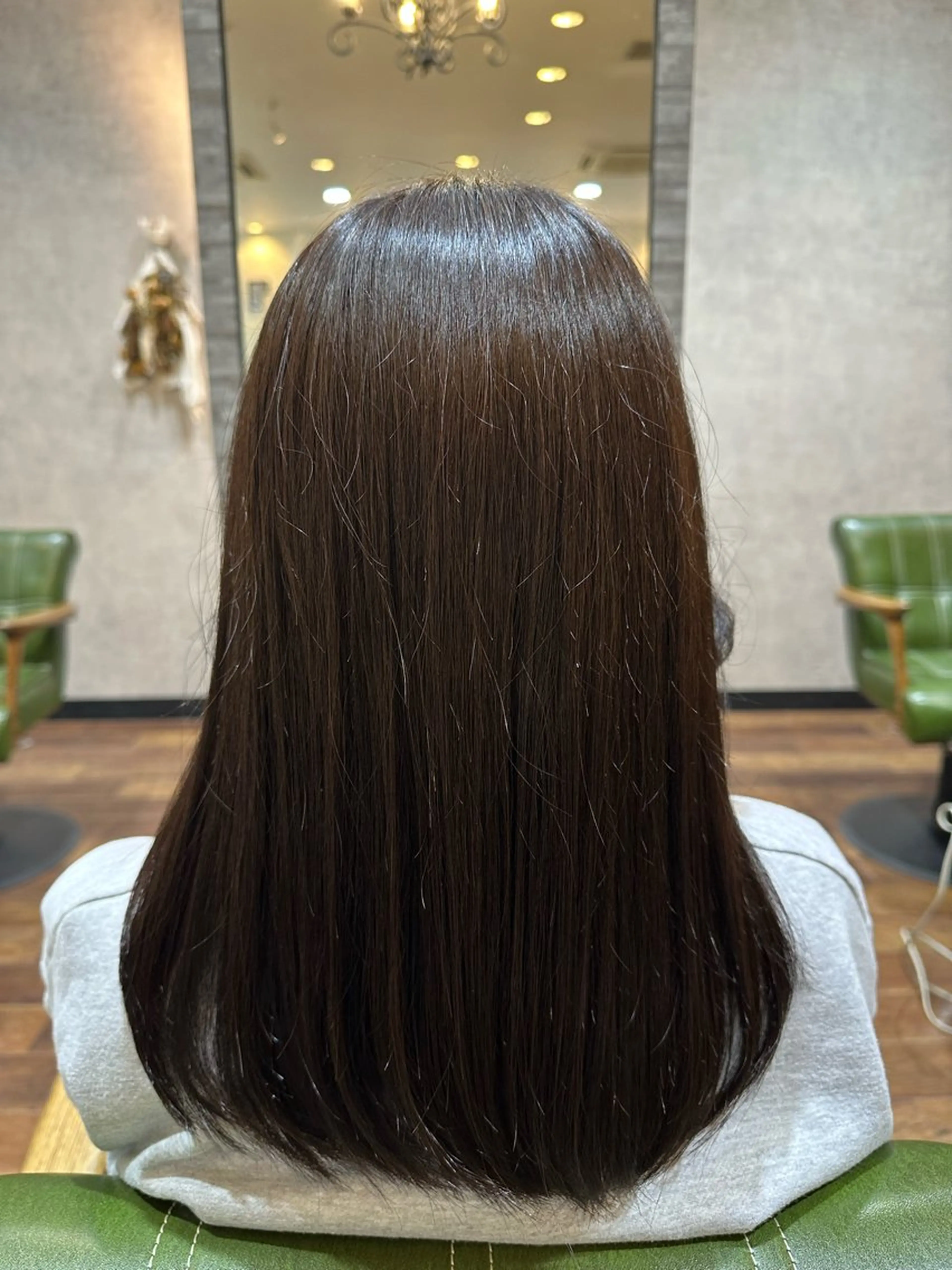 セミロング カラー 小島 姫奈里のヘアスタイル