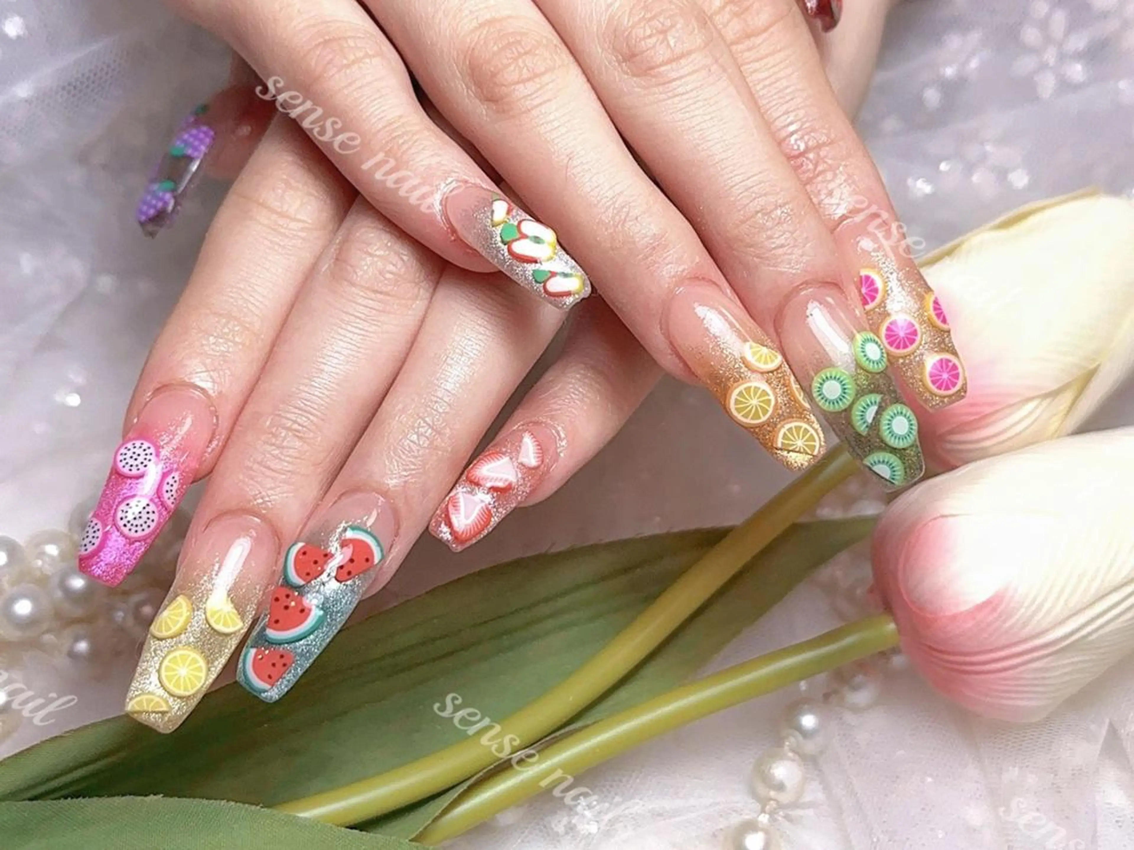 ネイル Queening 🦋のネイルデザイン