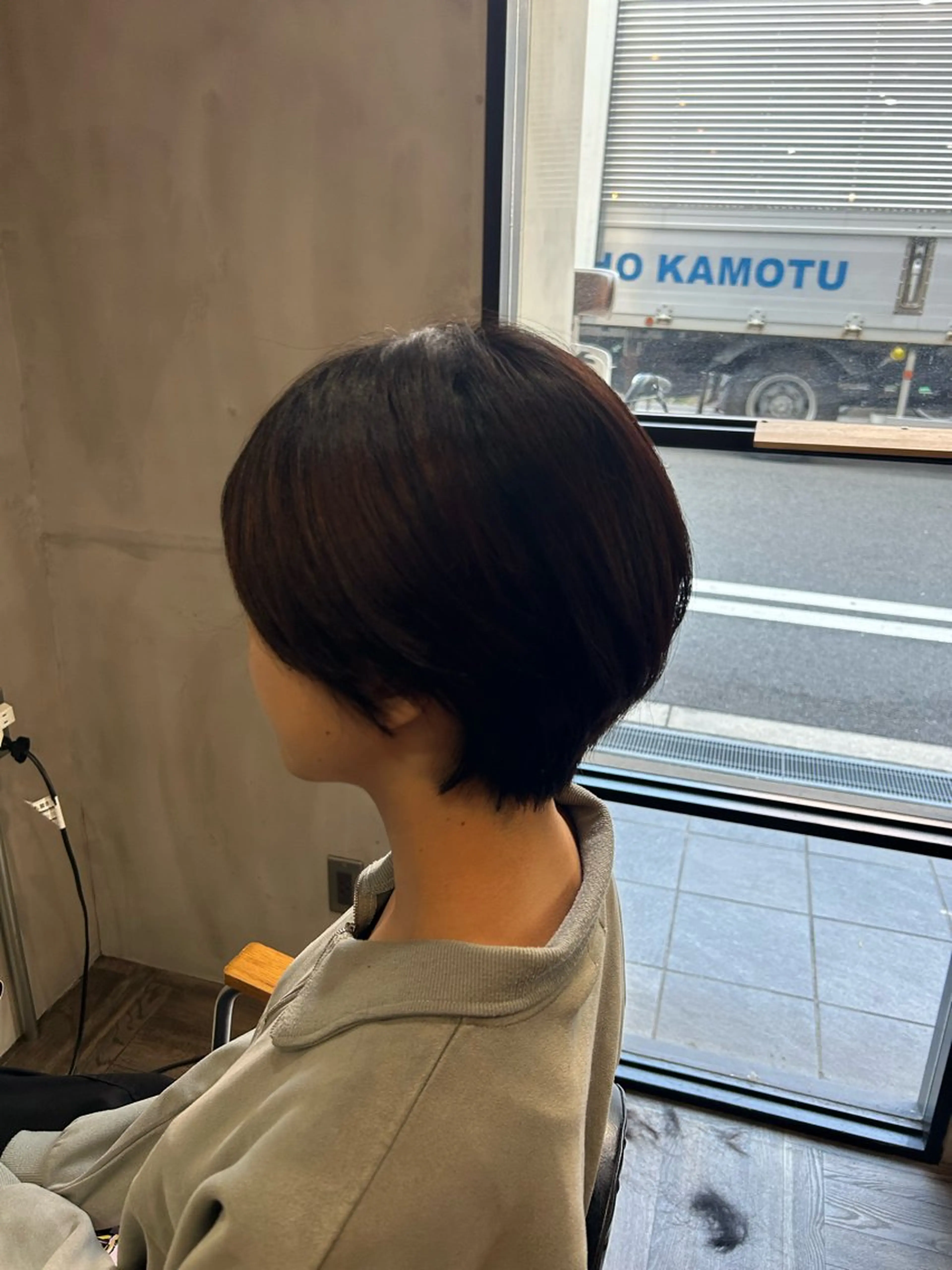 ショート lafith hair noa上新庄所属・かじももな｜パーマ ｜透明感カラー🤍のヘアスタイル