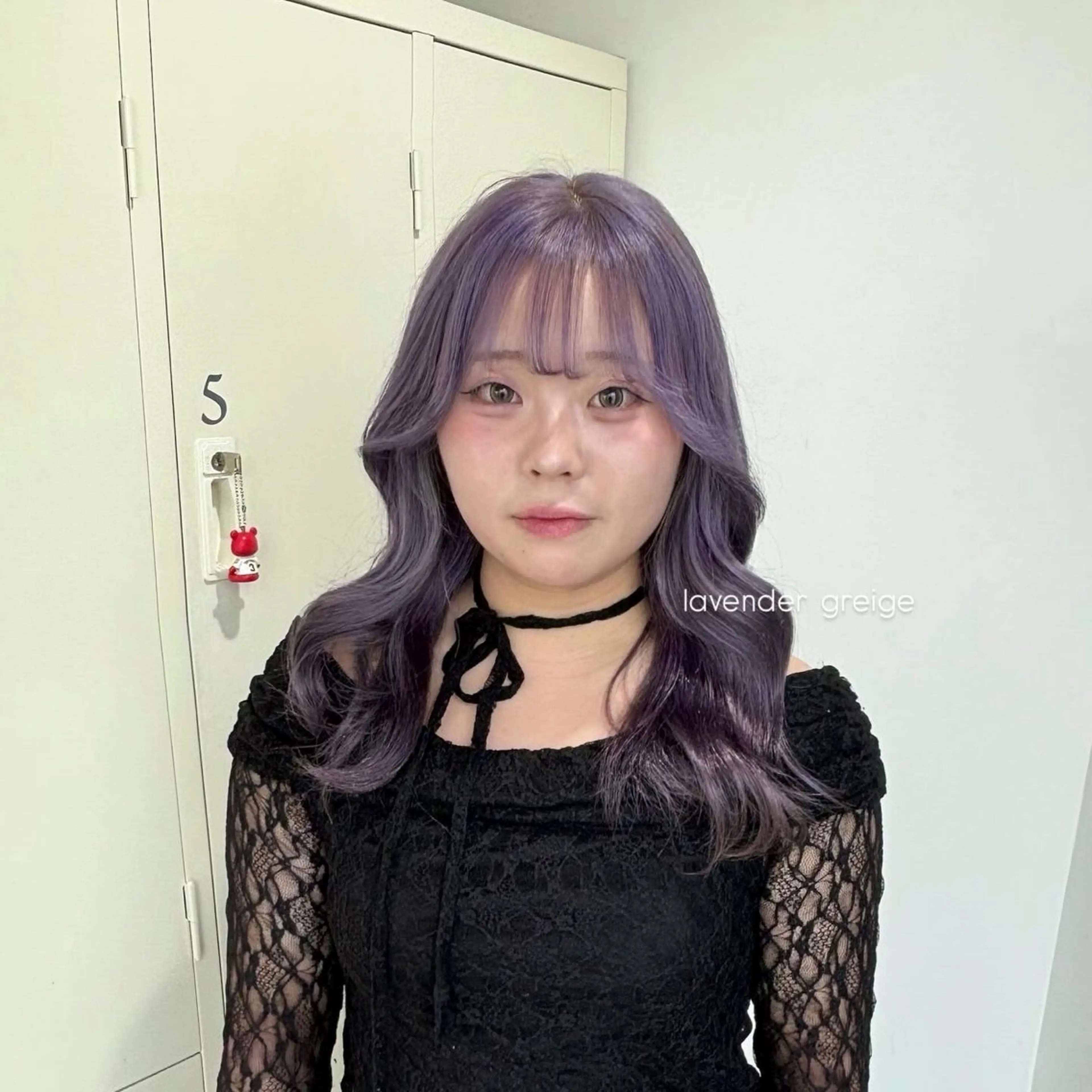 セミロング カラー ブリーチ 似合わせカット ヘアカラー トリートメント EIGHT /SHU🩶のヘアスタイル