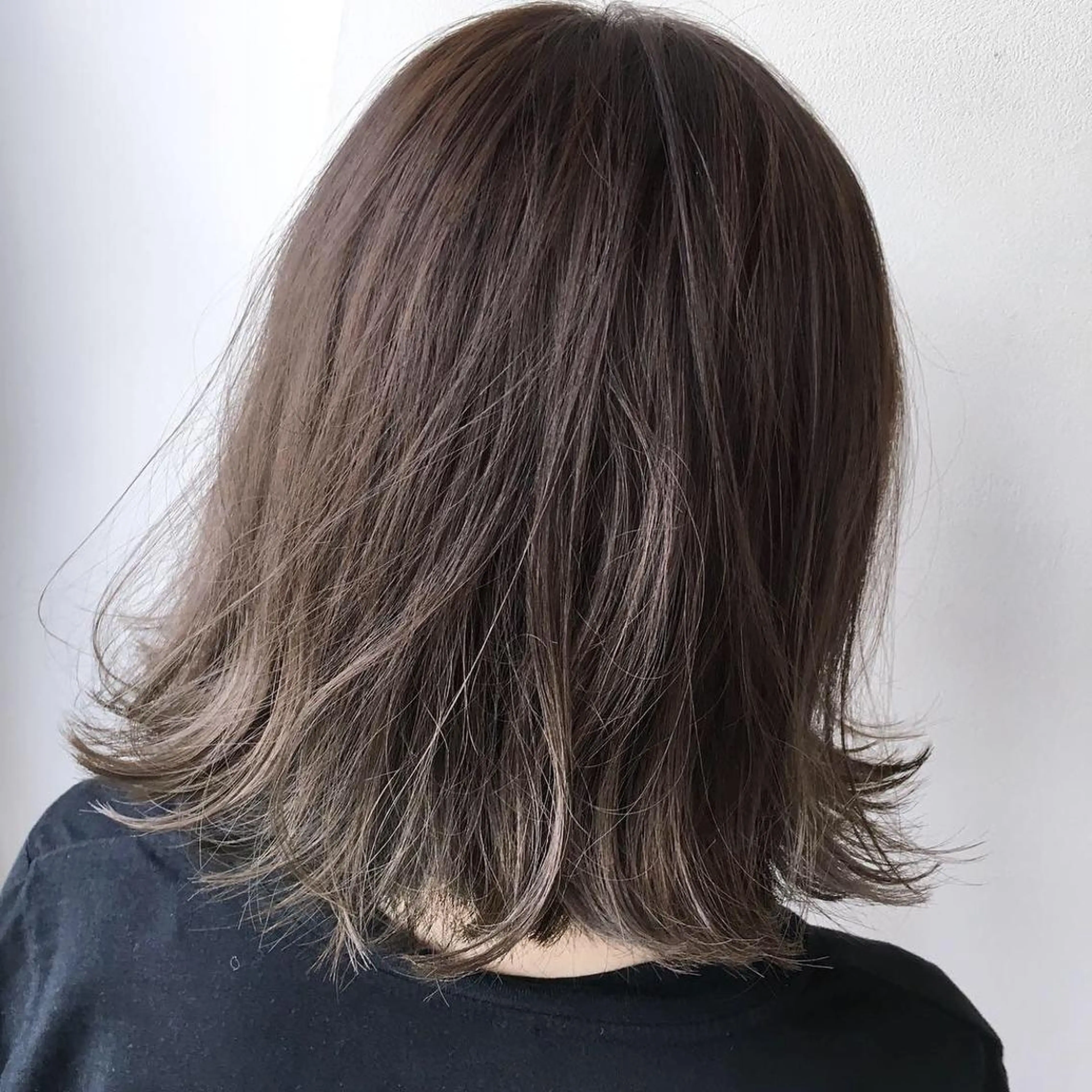 ミディアム 外ハネヘア 森田 健介のヘアスタイル