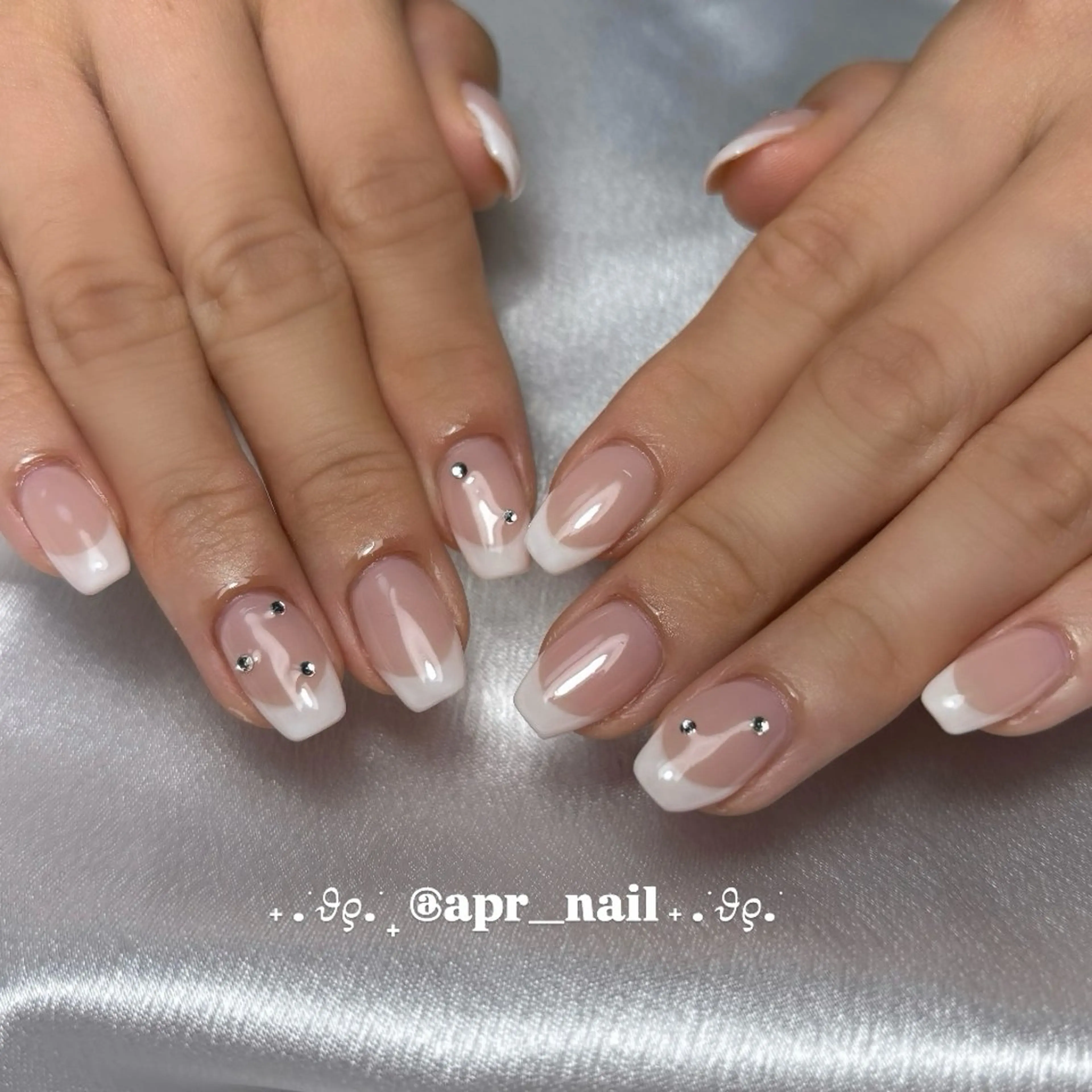 ネイル フレンチネイル ガーリー ピンク ピンクベージュ ハンドネイル Nailsalon apricotのネイルデザイン