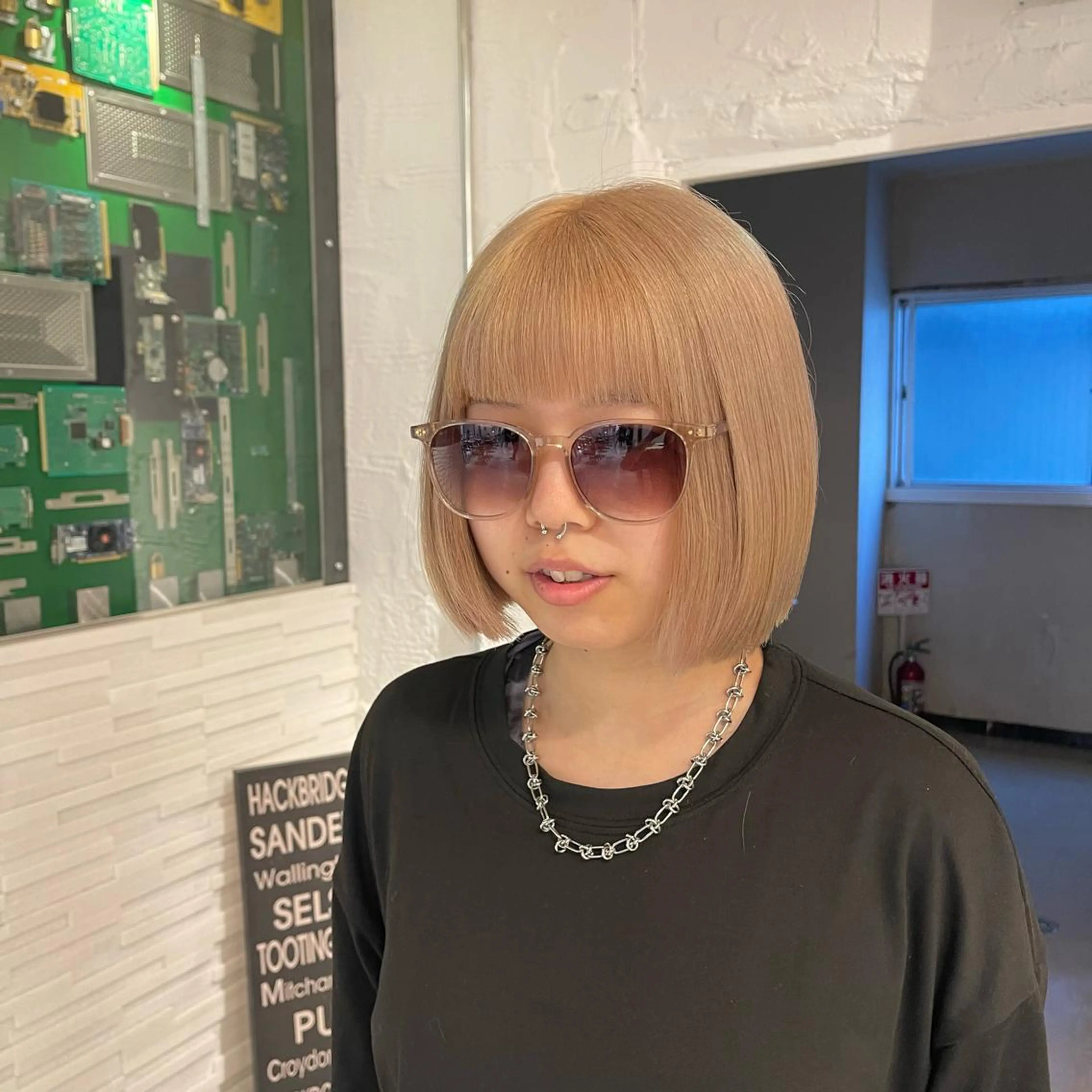 ショート カラー ハイトーンカラー ボブ ヘアカラー トリートメント lunty miichiのヘアスタイル