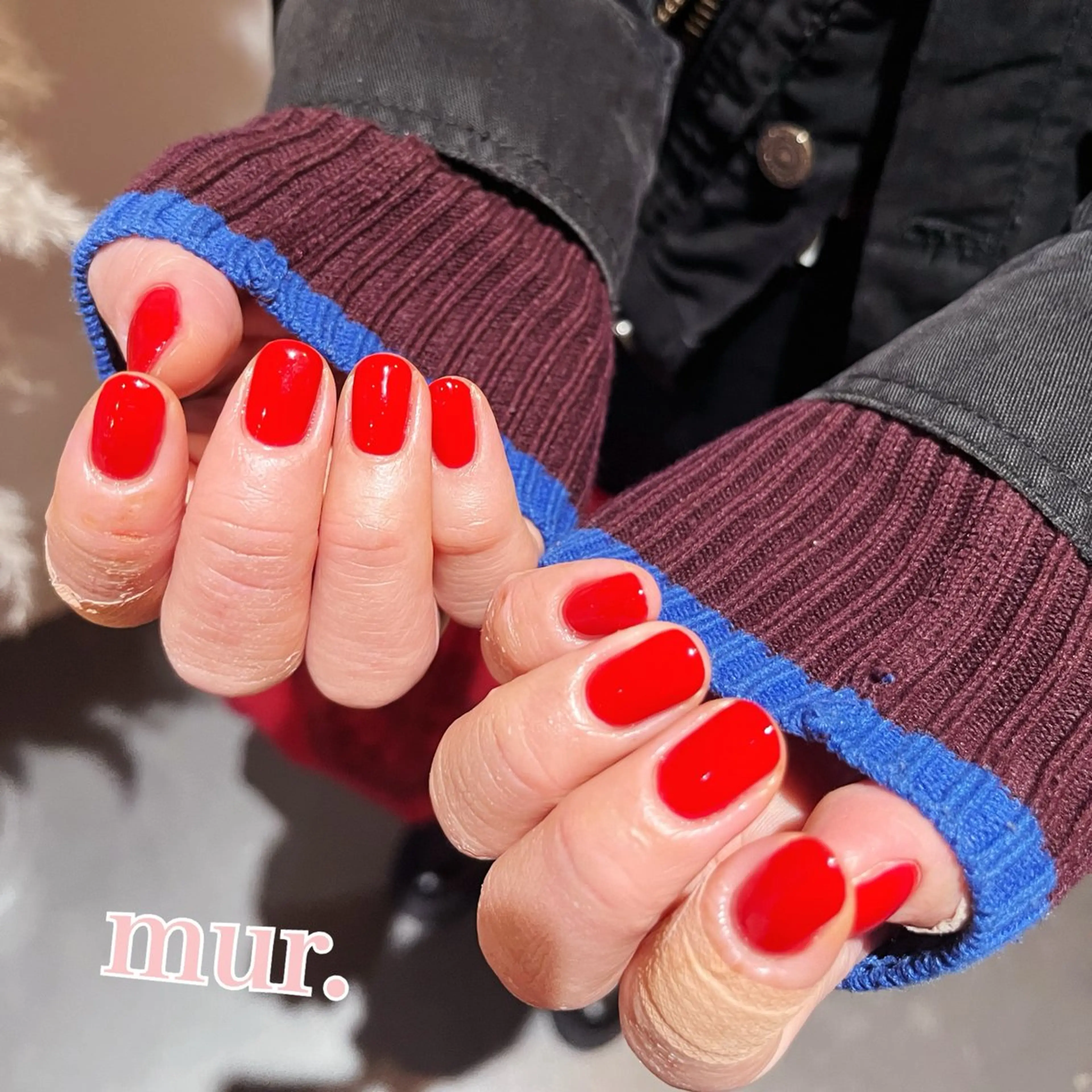 ネイル 赤色 ショートネイル ハンドネイル nailsalon mur.のネイルデザイン