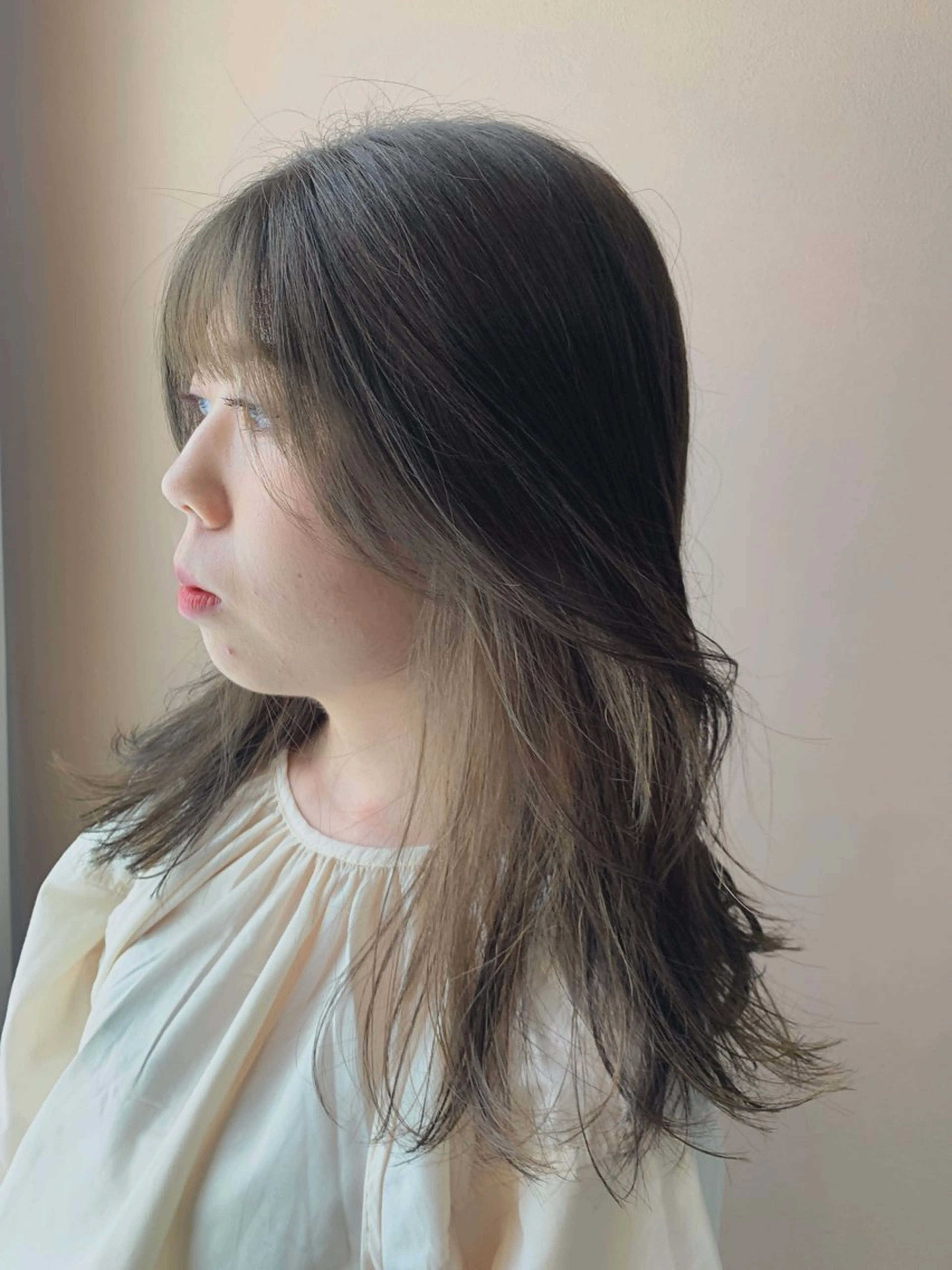 ロング カラー ブリーチ イヤリングカラー カット ヘアカラー トリートメント hub hair レイヤー/透明感のヘアスタイル