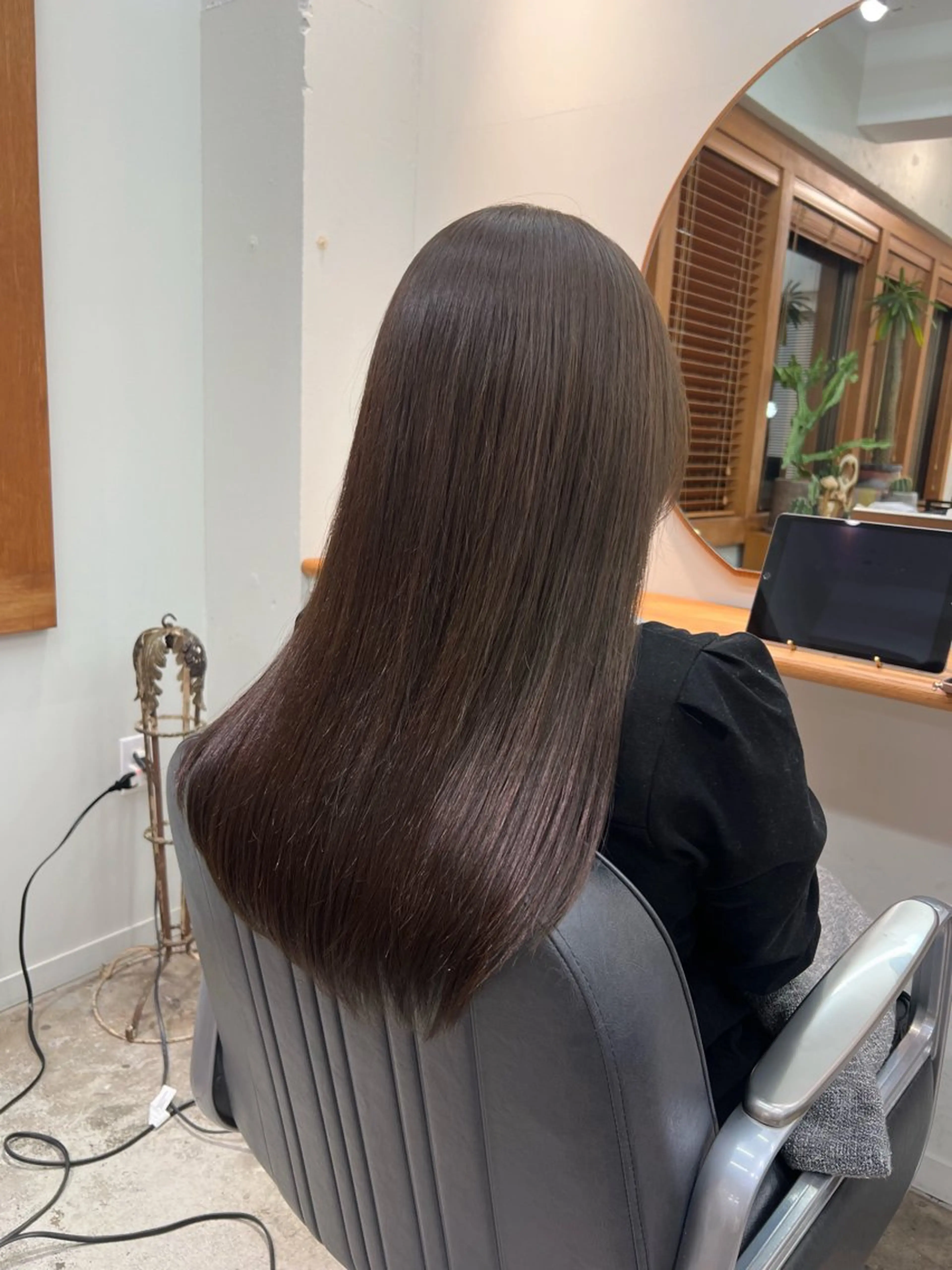 カラー ☑️aiko【艶 カラー・ショート募】のヘアスタイル