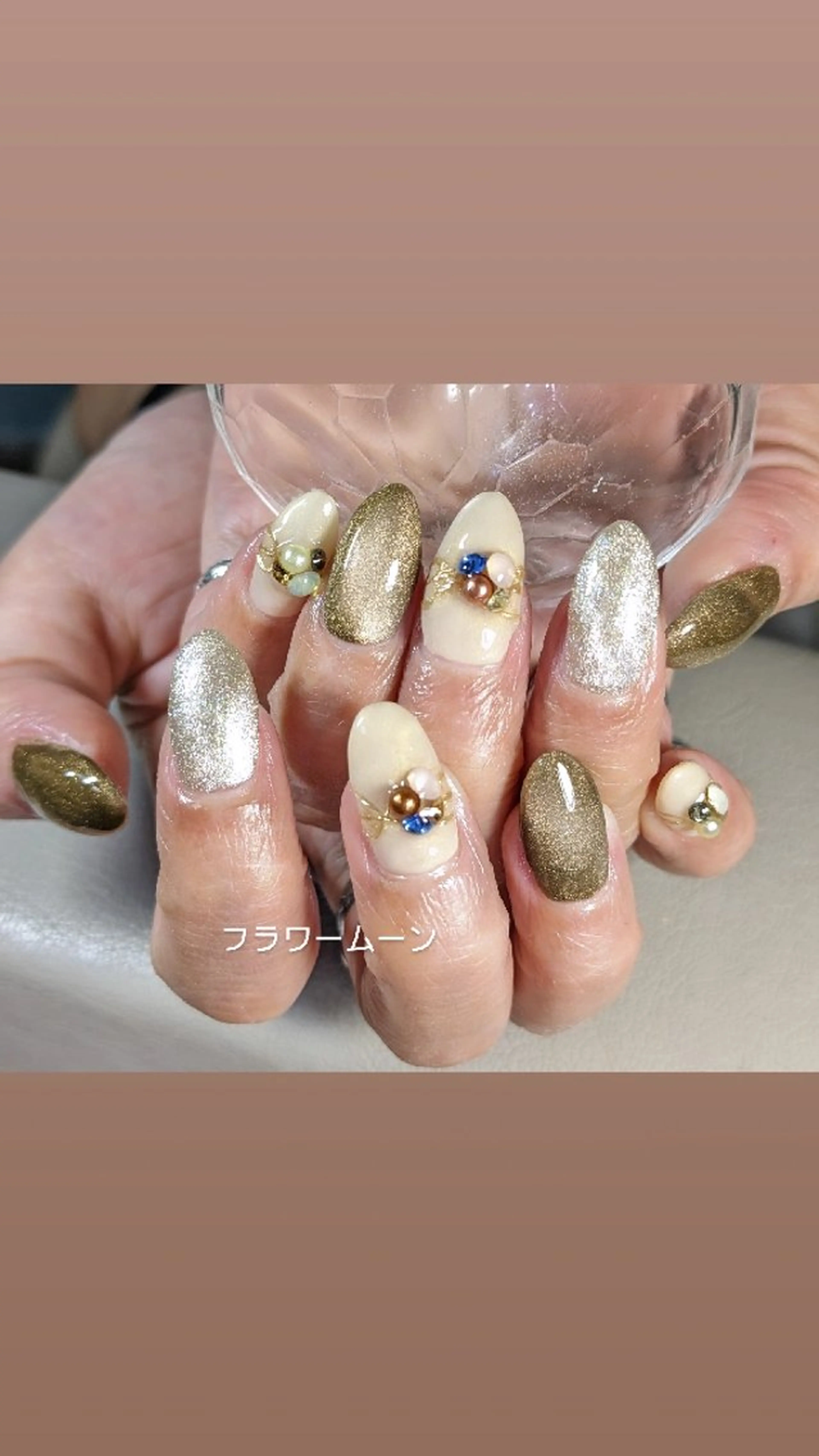 ネイル マグネットネイル フラワー ムーンのネイルデザイン