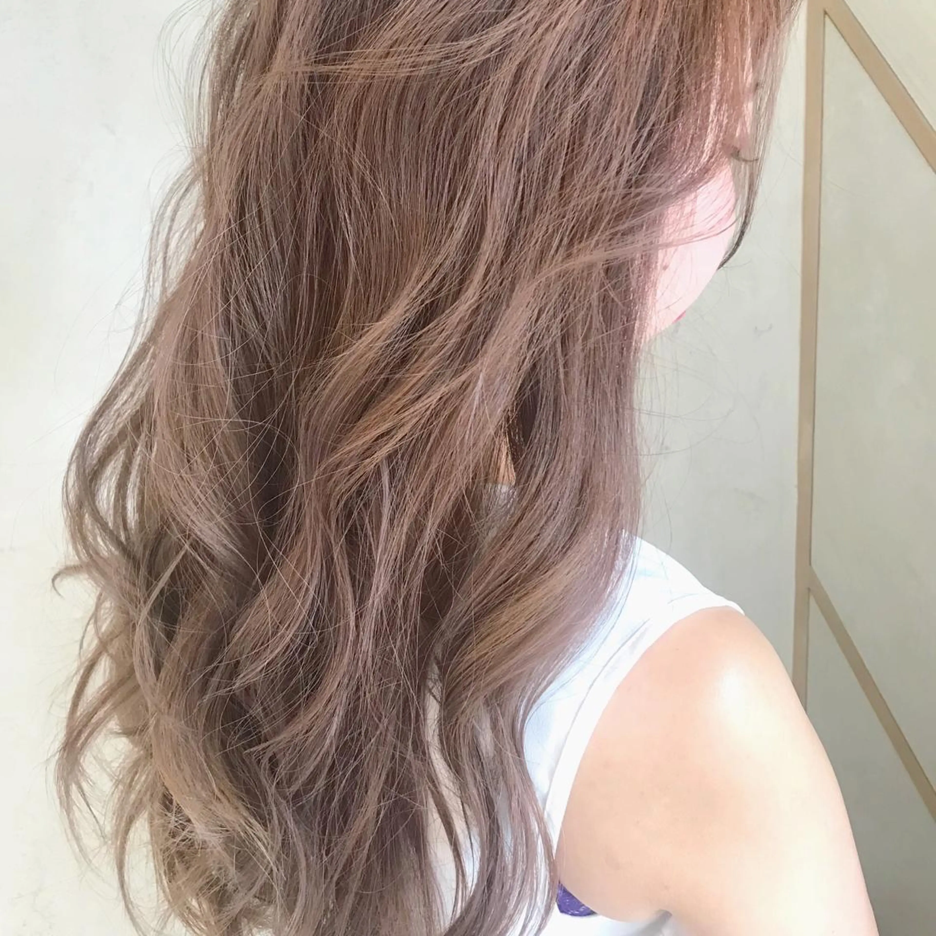 ロング カラー ヘアカラー トリートメント AUBE shinjuku所属・ア イカのヘアスタイル