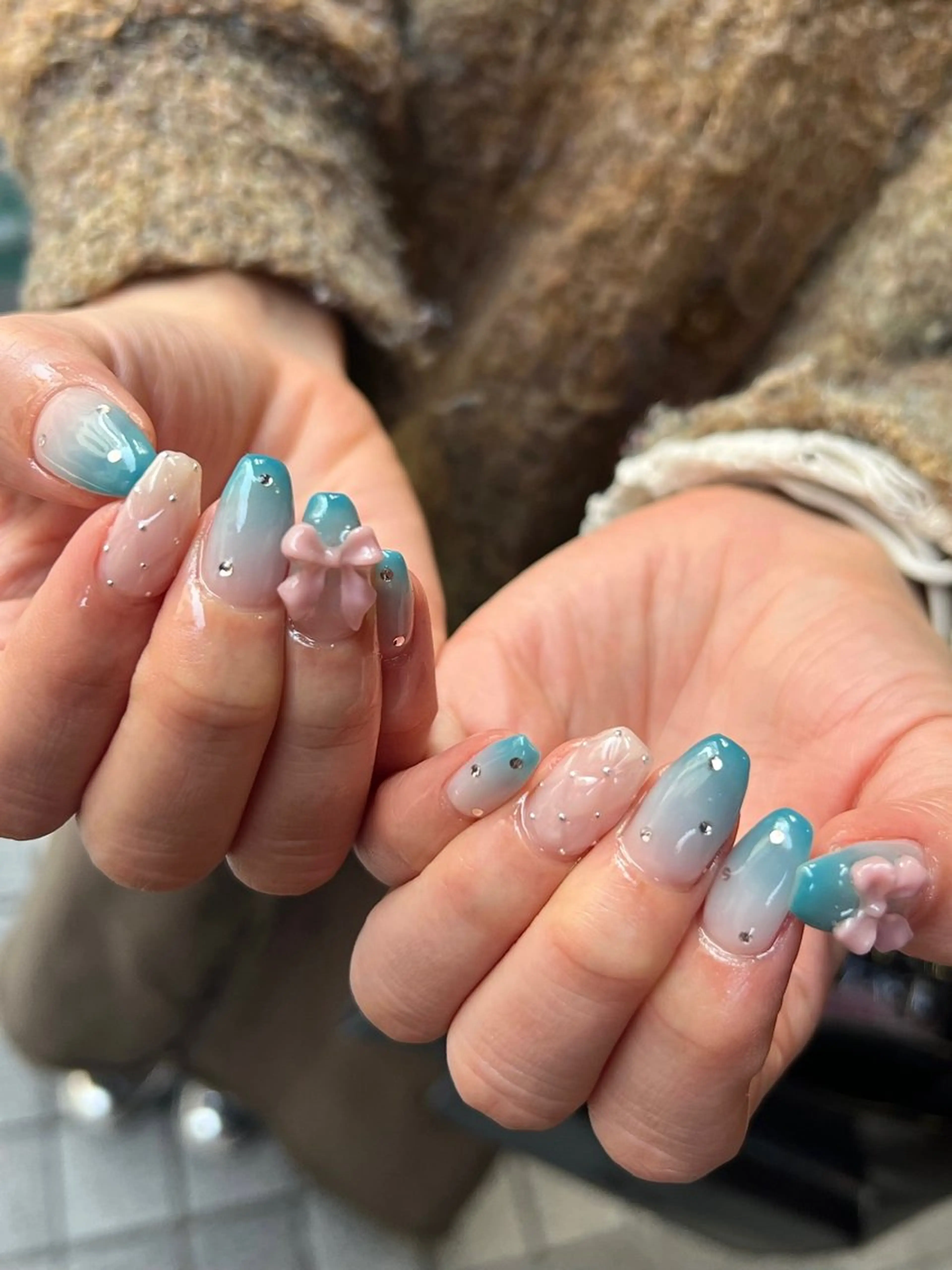 ネイル リボン ハンドネイル Maya nailsTOKYOのネイルデザイン
